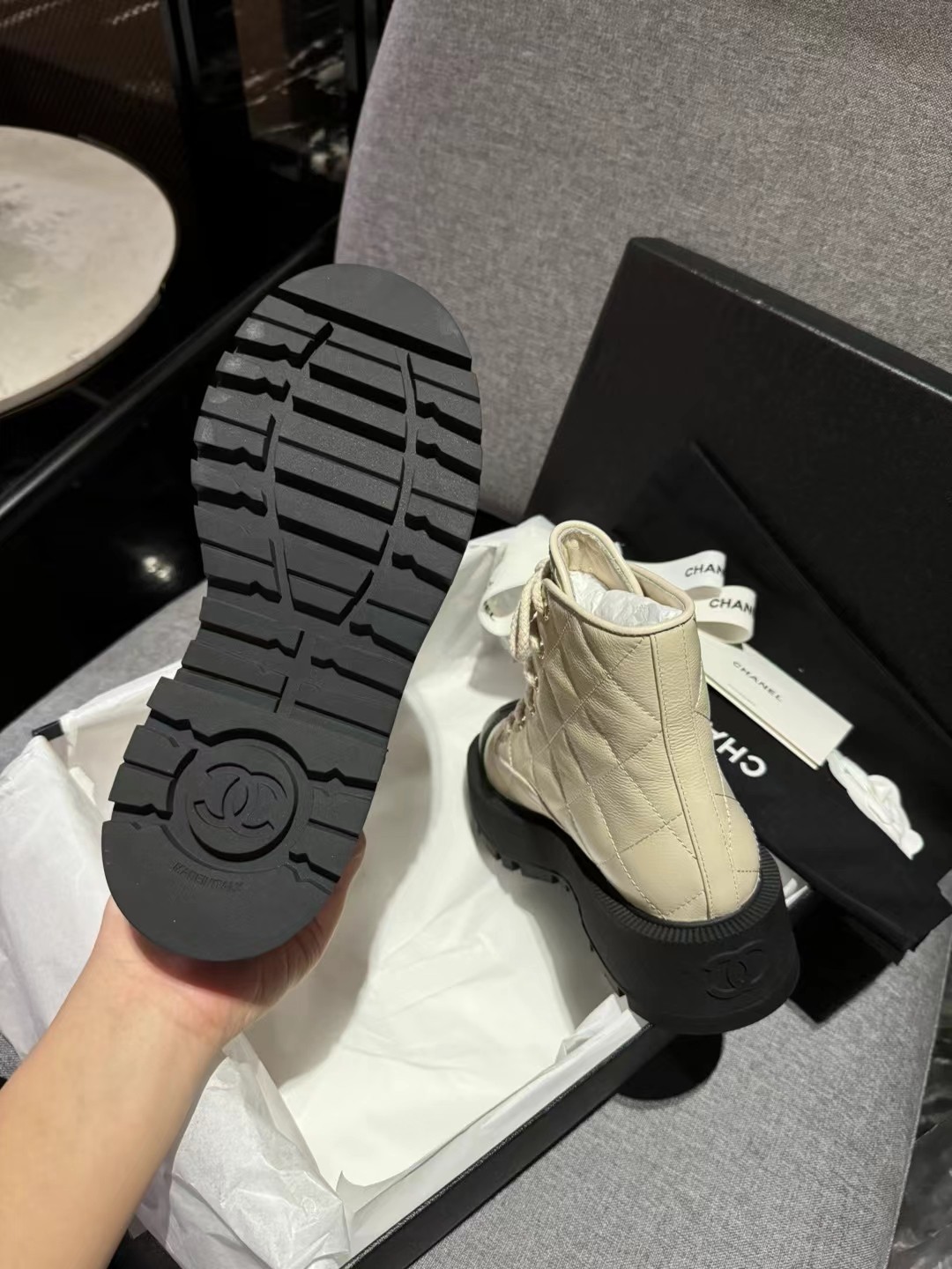 070 40123138 size 35-41