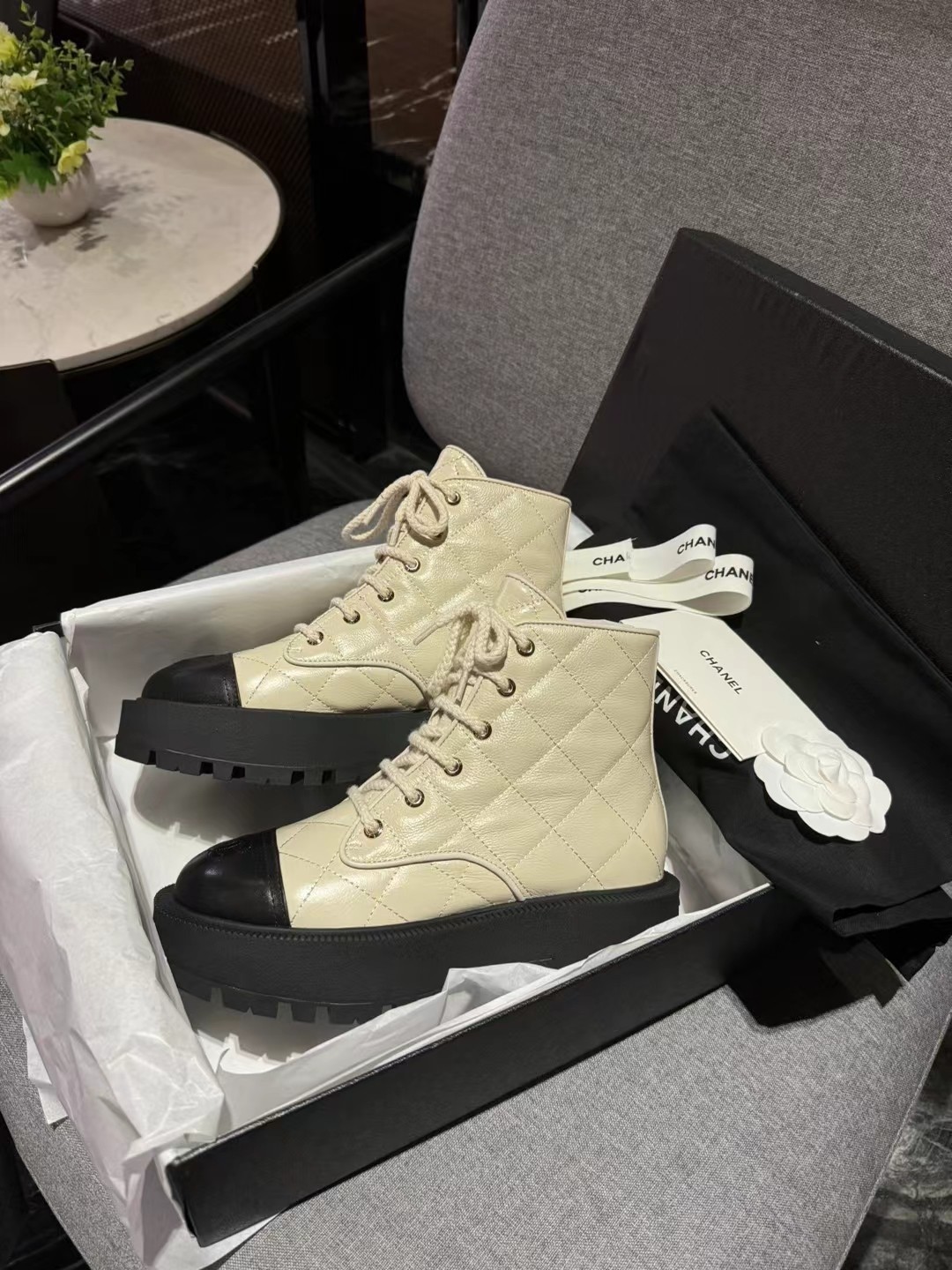 070 40123138 size 35-41