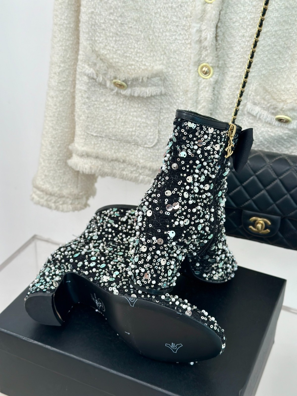 041 38123131 size 35-41