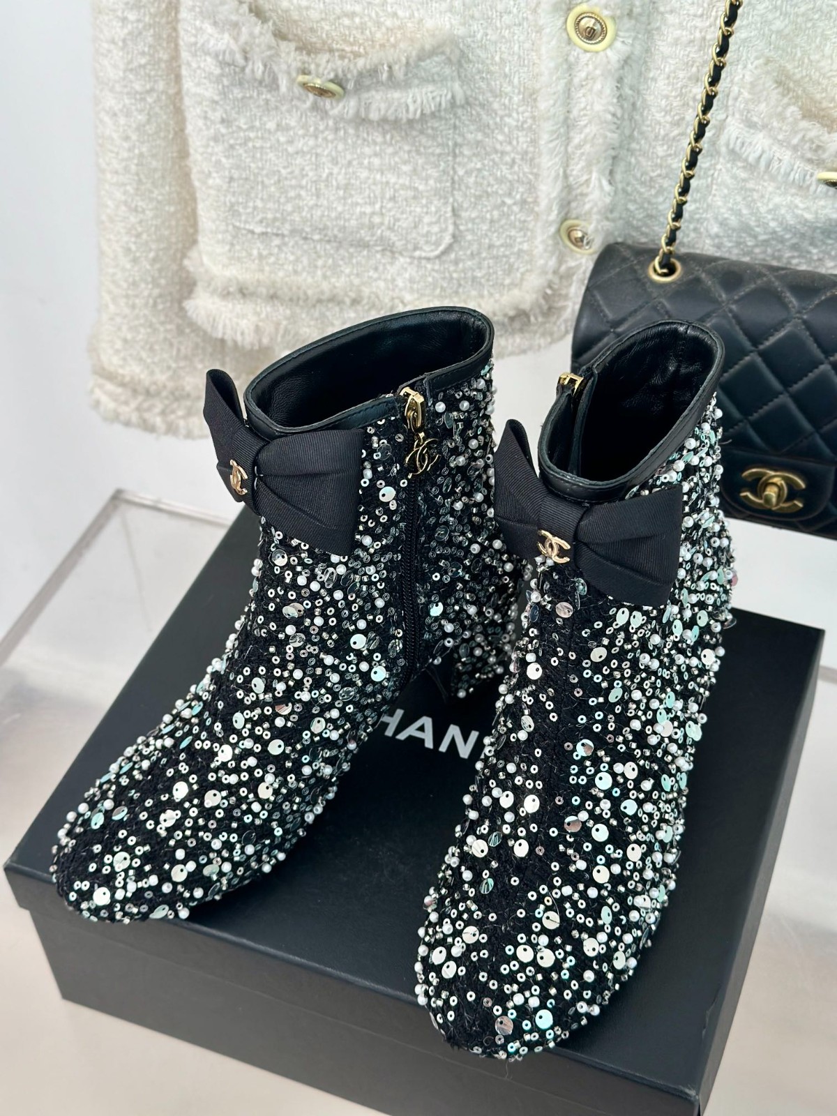 041 38123131 size 35-41