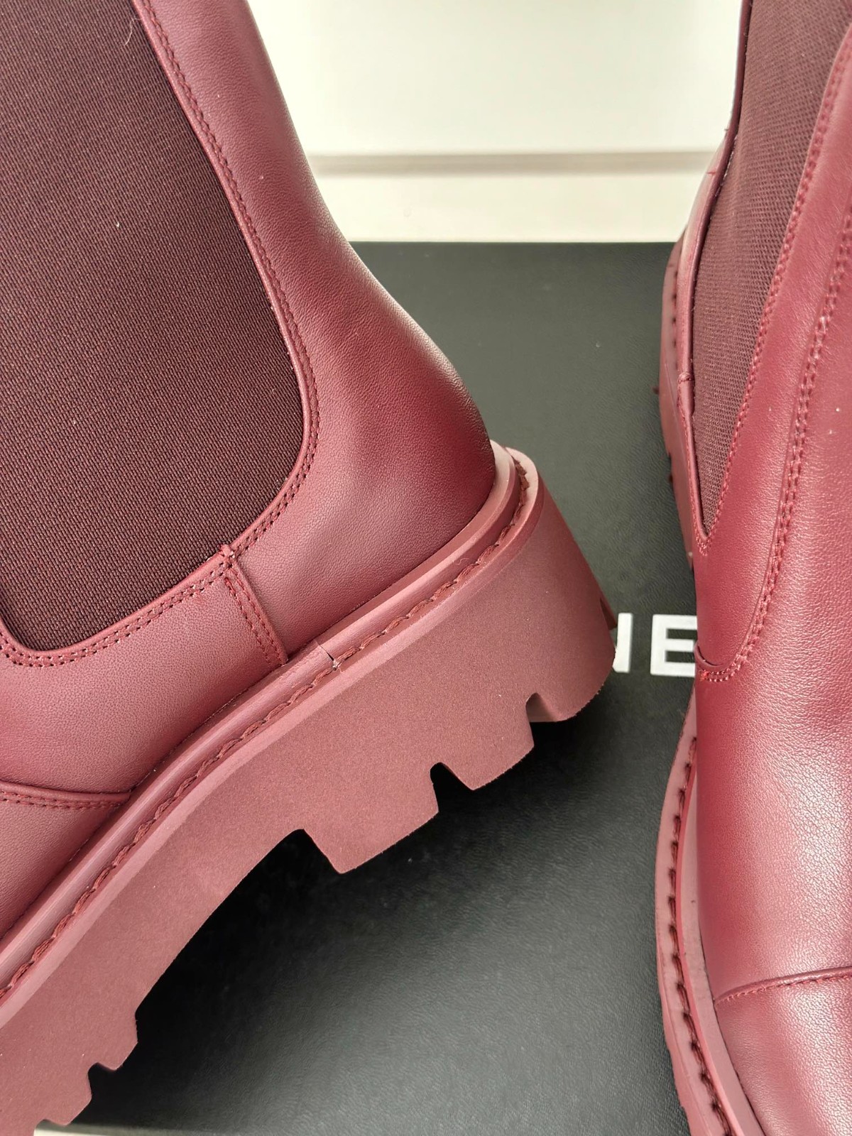 028 44123147 size 35-42