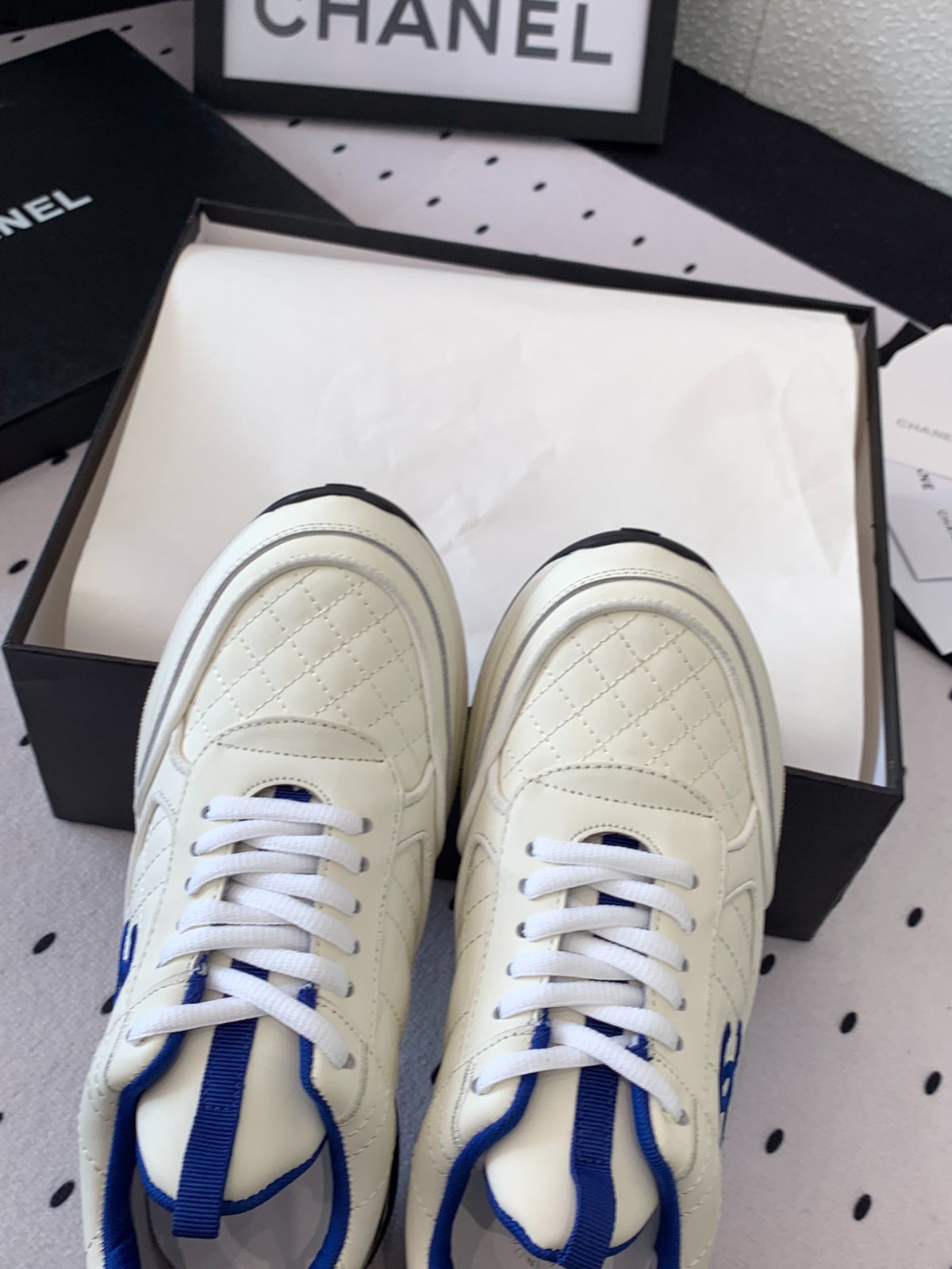 028 38123131 size 35-40