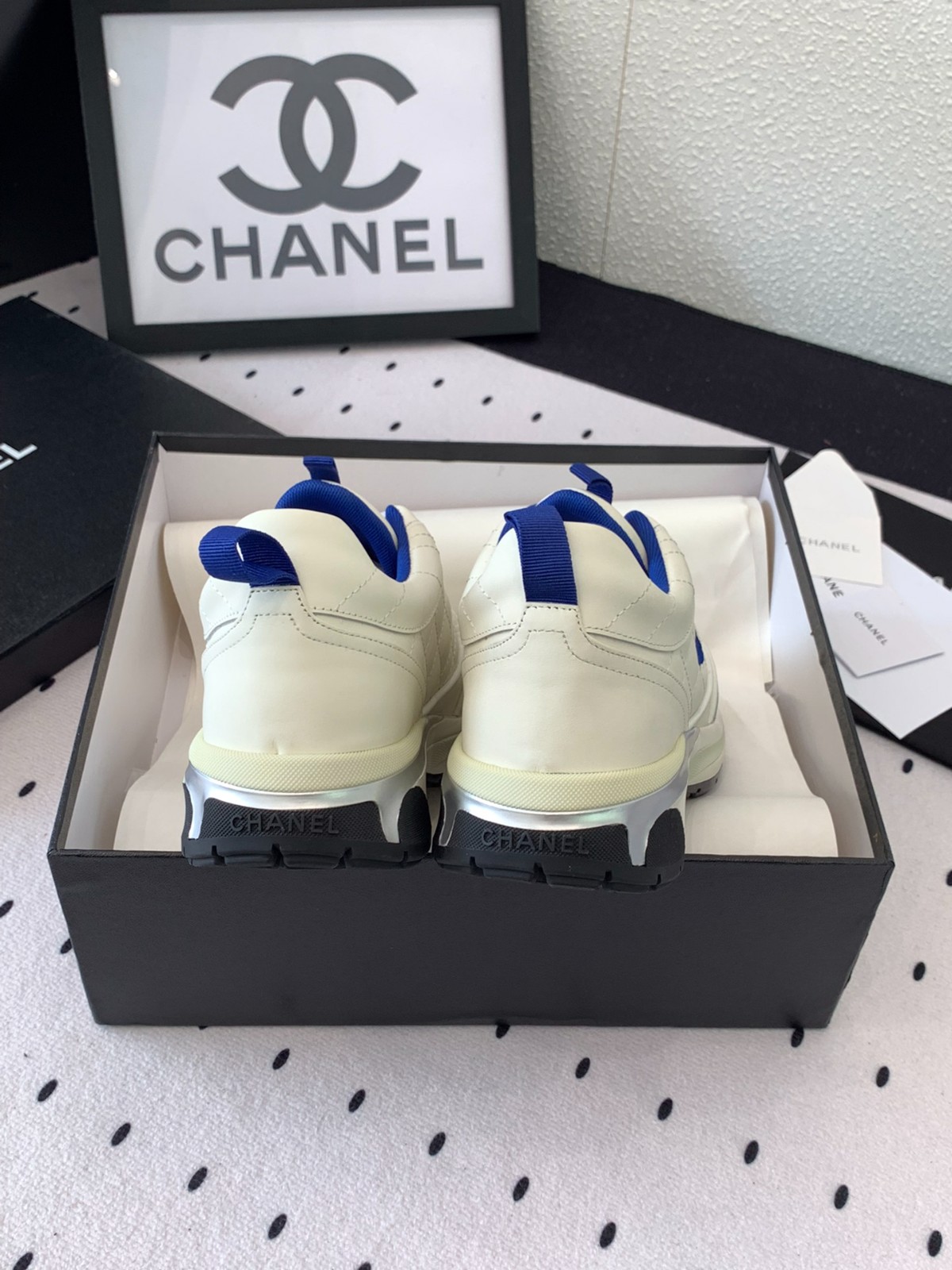 028 38123131 size 35-40