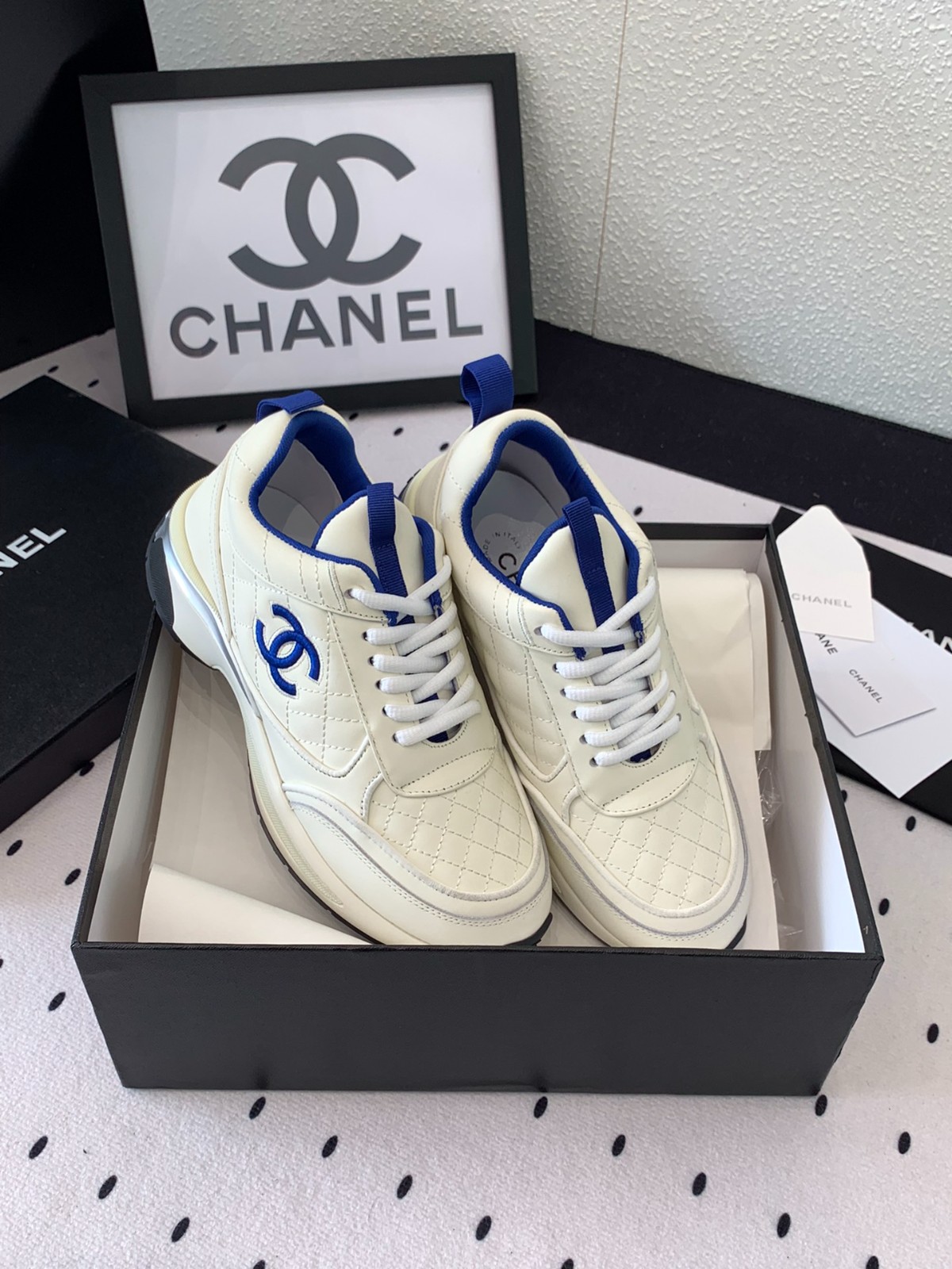 028 38123131 size 35-40