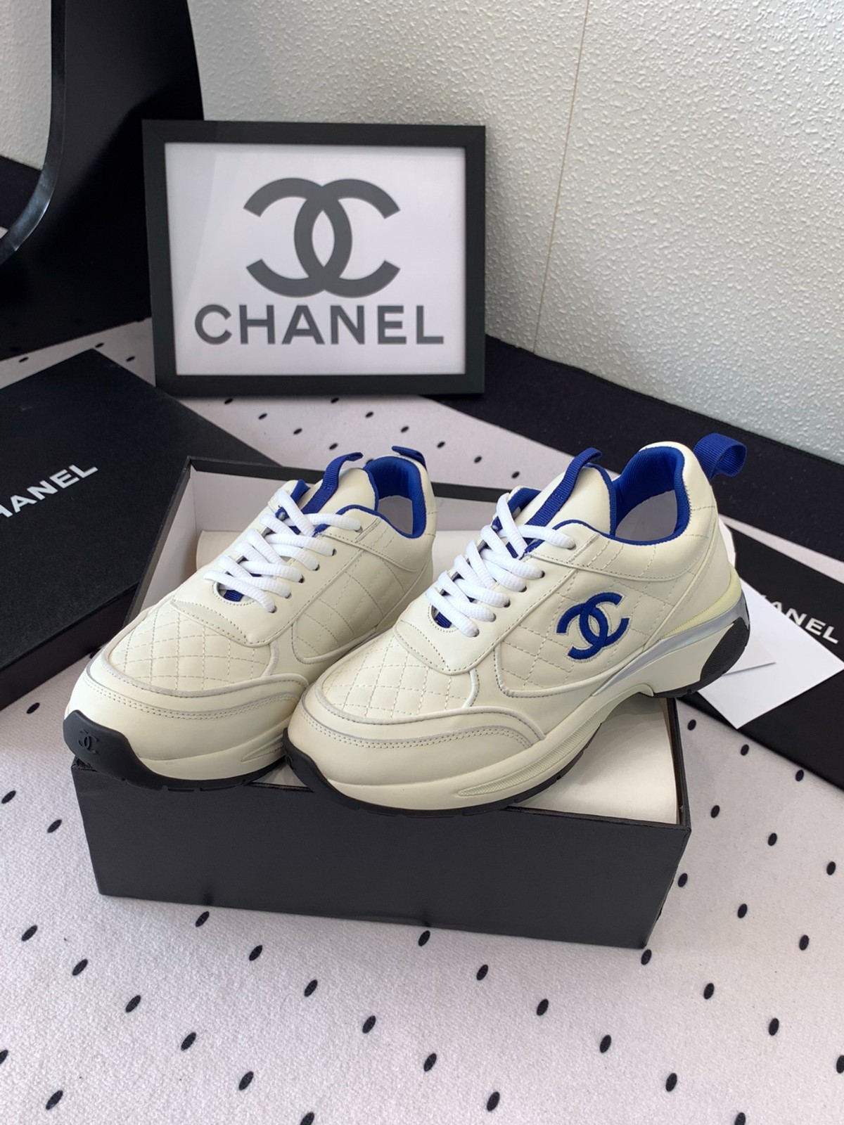 028 38123131 size 35-40