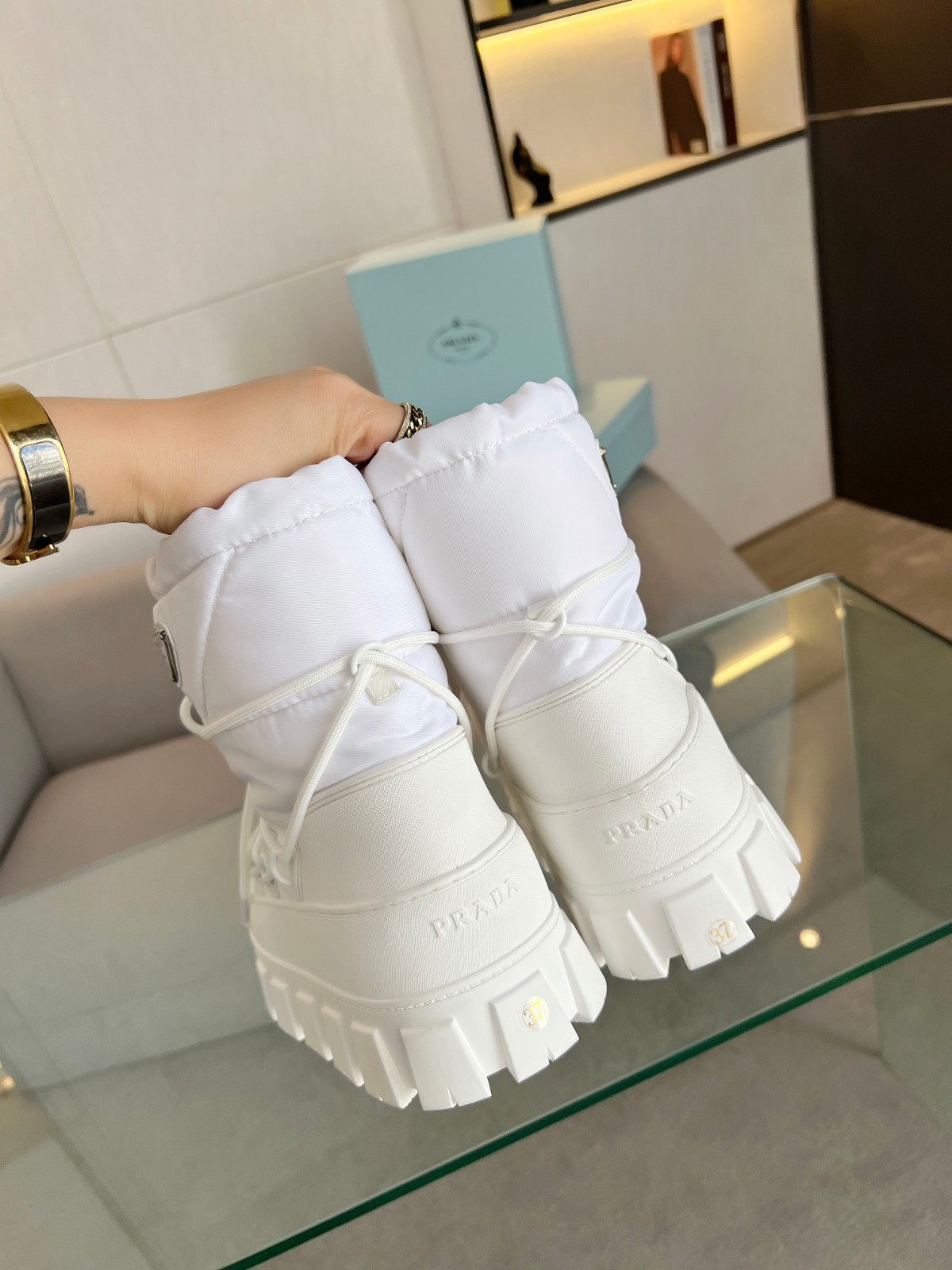 041 34123118 size 35-41