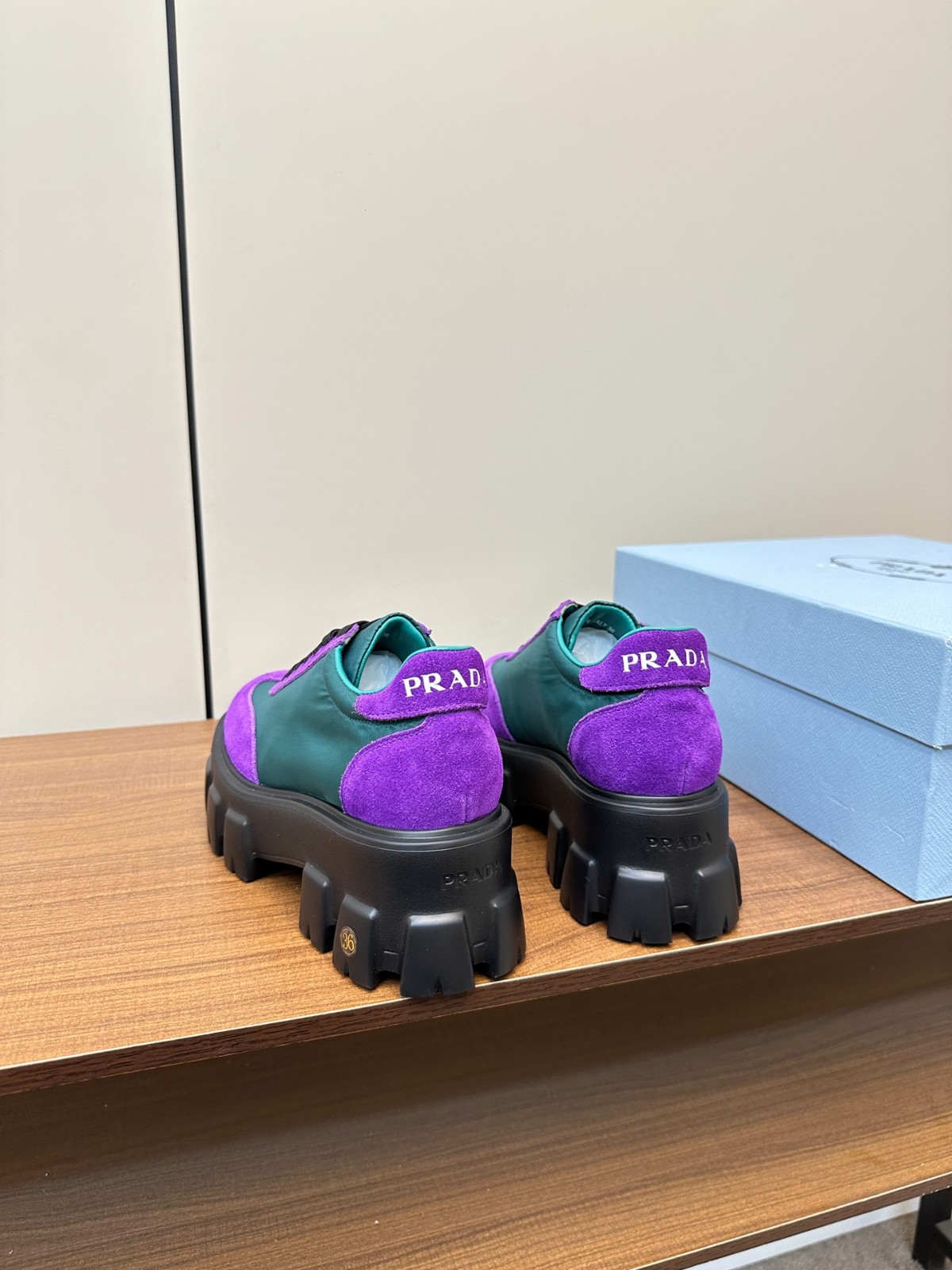 024 32123114 size 35-46