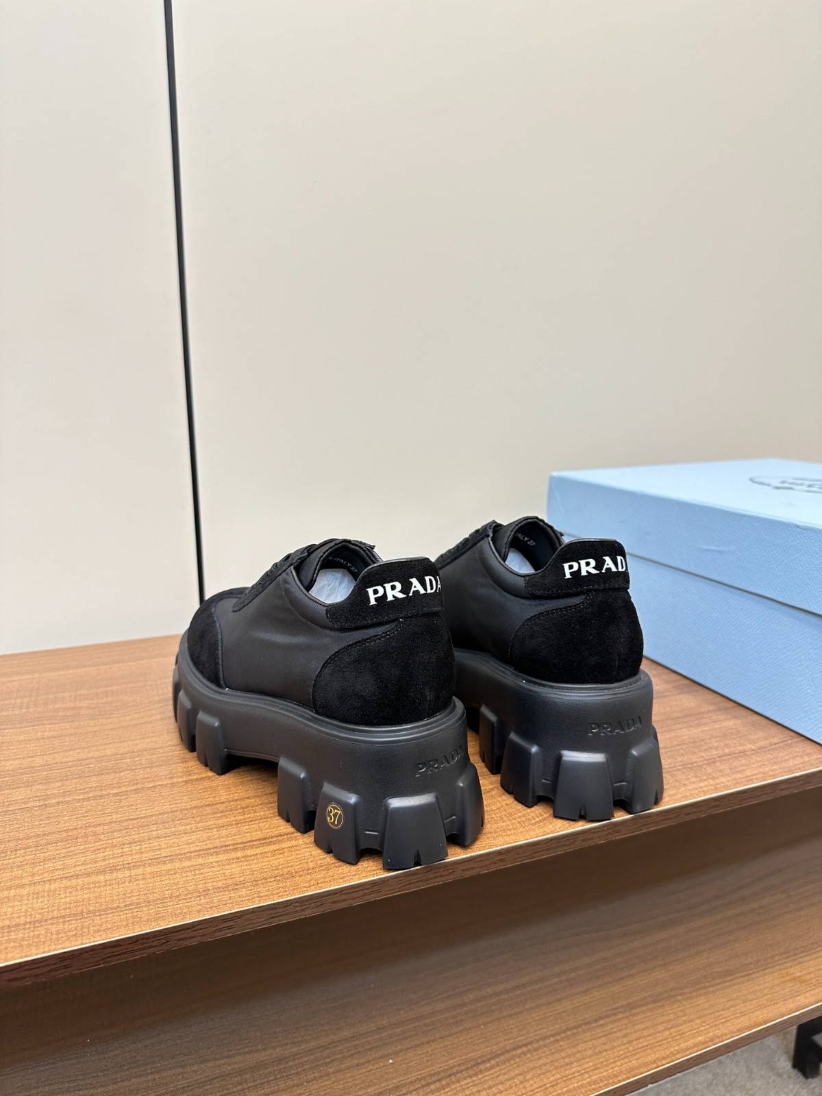 020 32123114 size 35-46
