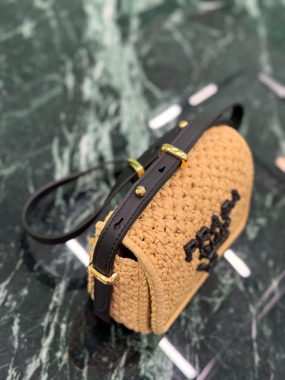 075 74123202 size 6x12x6cm