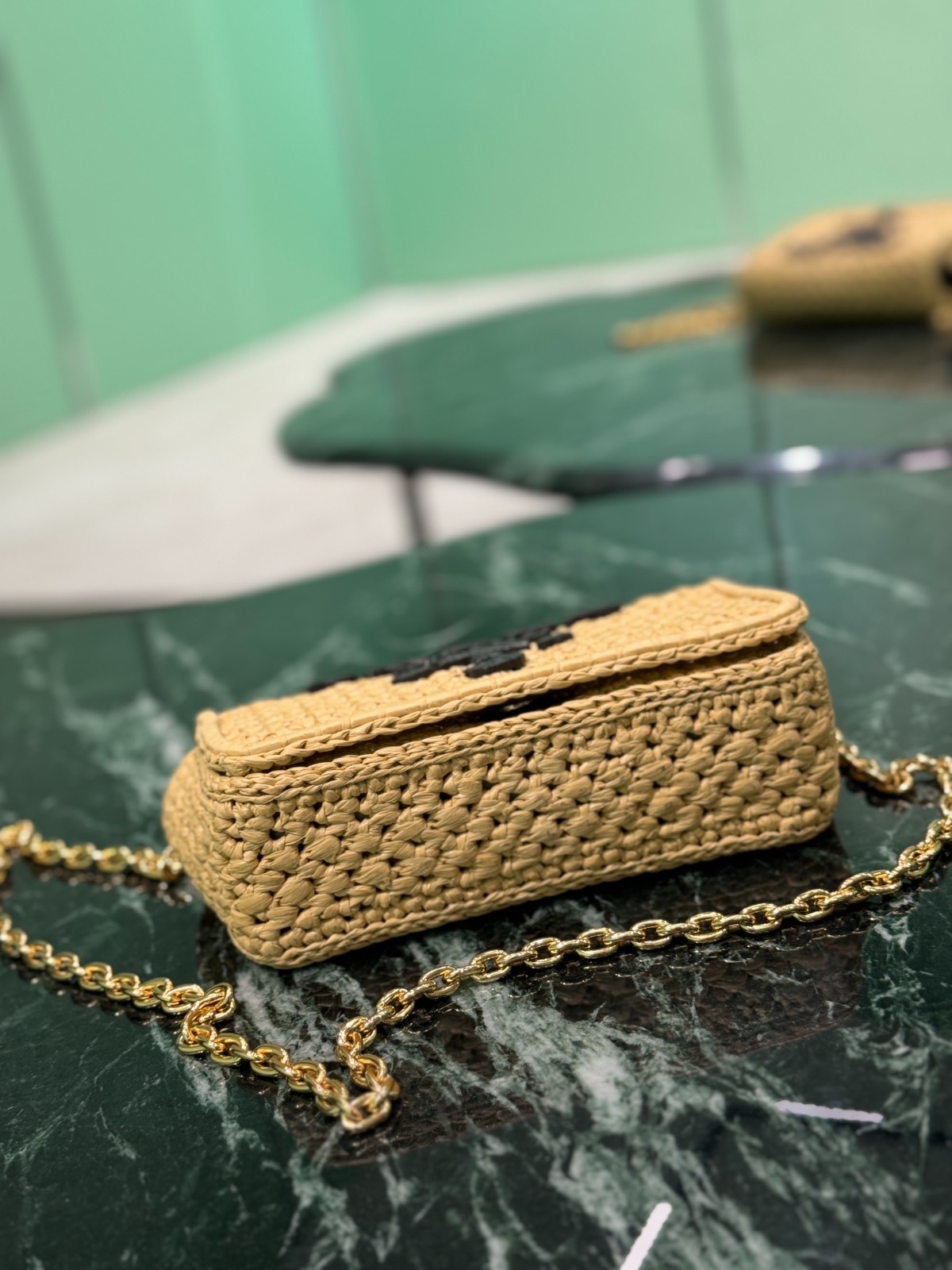 073 74123202 size 20x13x7cm