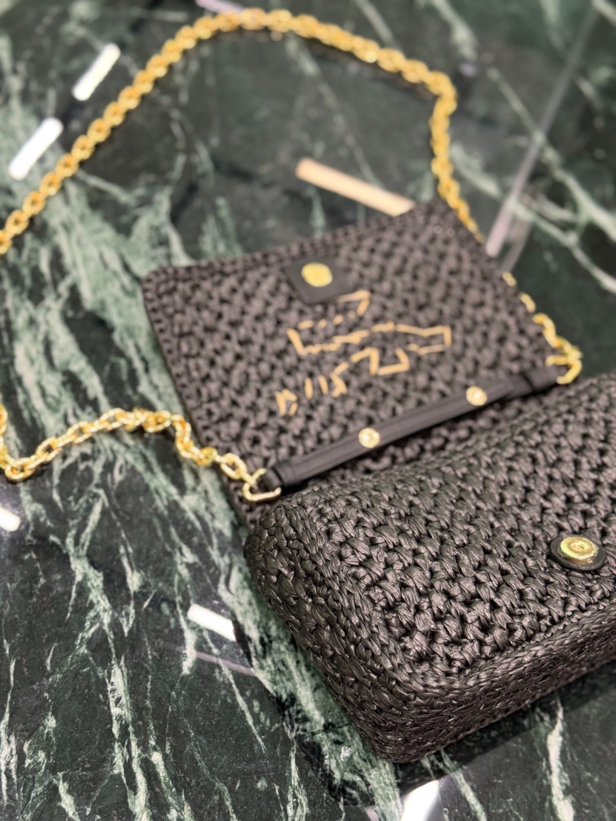 072 74123202 size 20x13x7cm