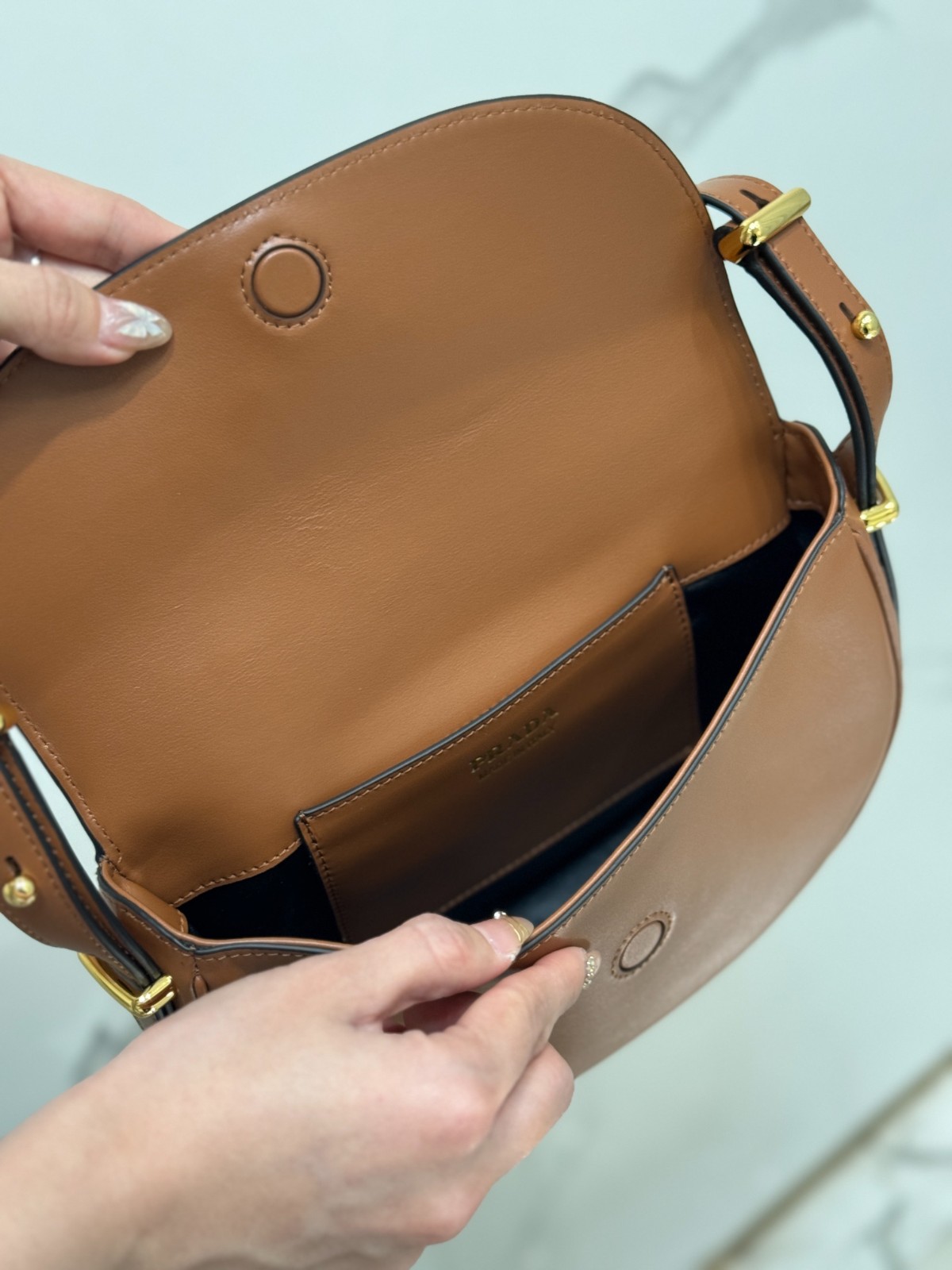 065 66123198 size 22x17x5.5cm