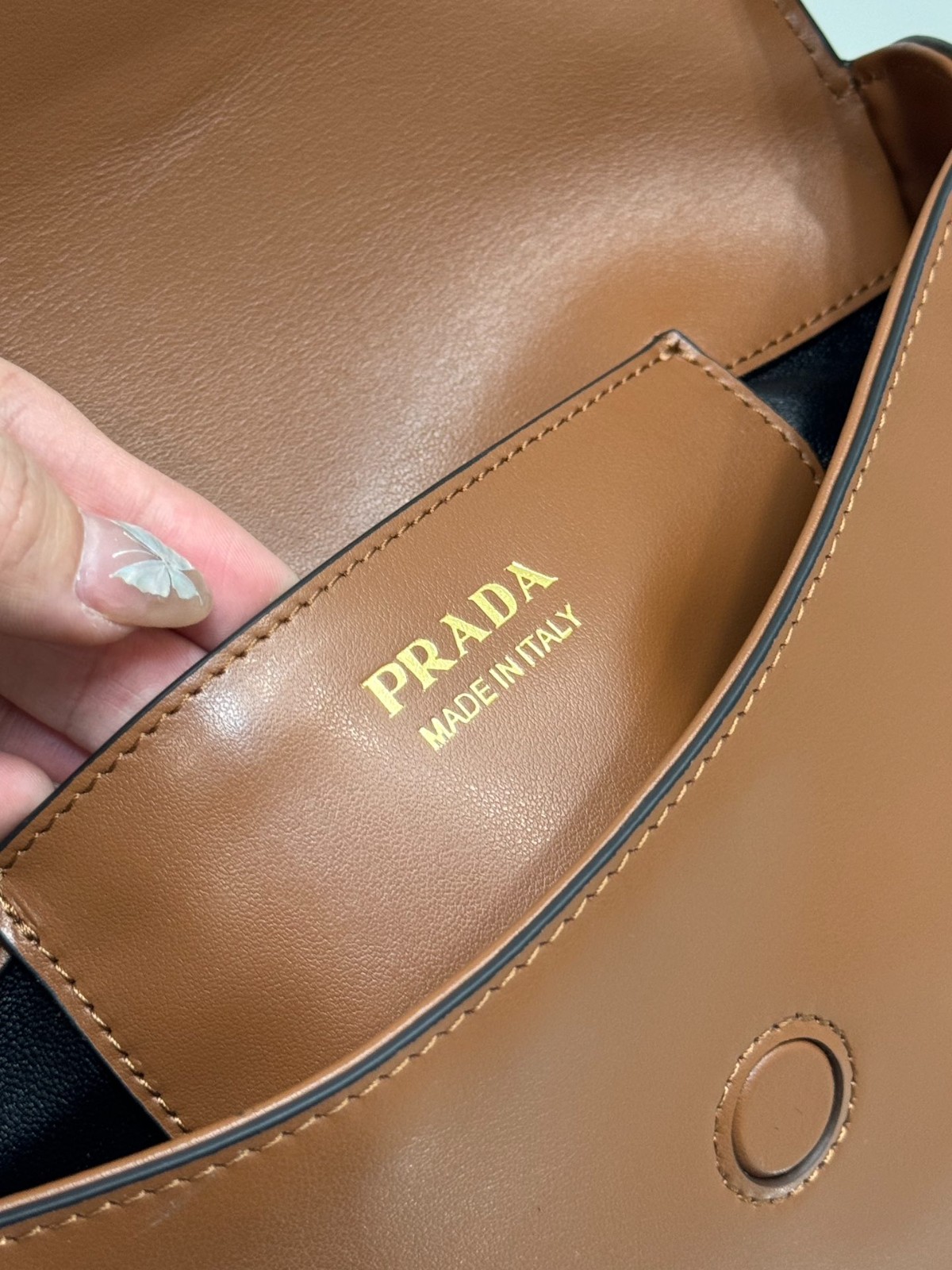065 66123198 size 22x17x5.5cm