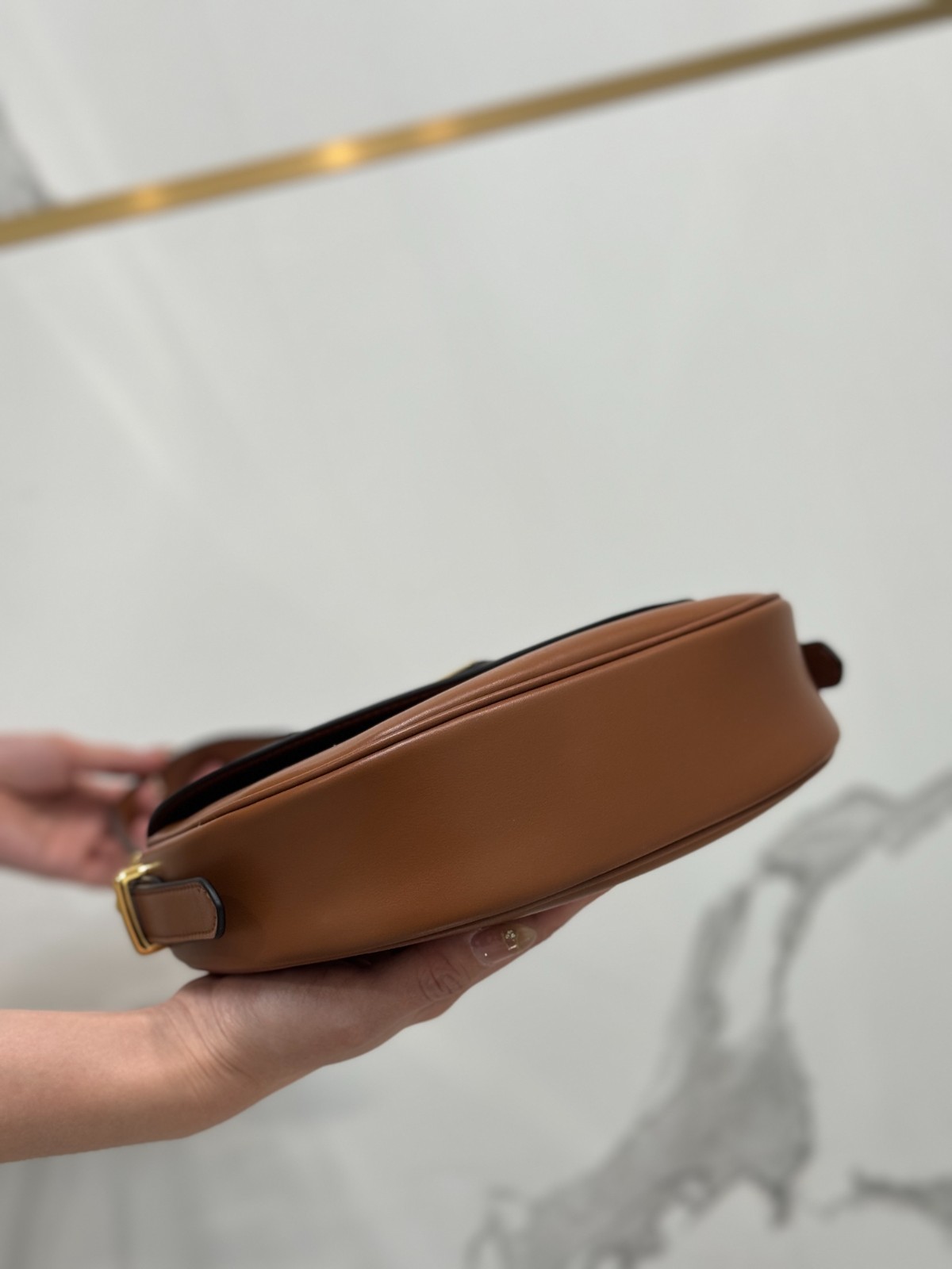 065 66123198 size 22x17x5.5cm