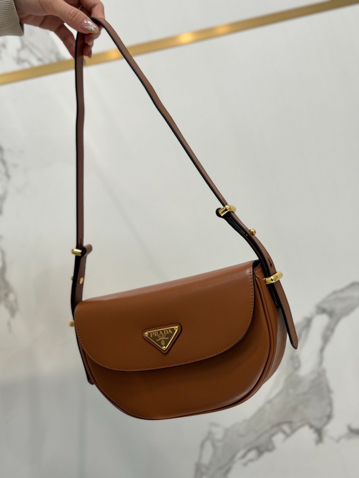 065 66123198 size 22x17x5.5cm