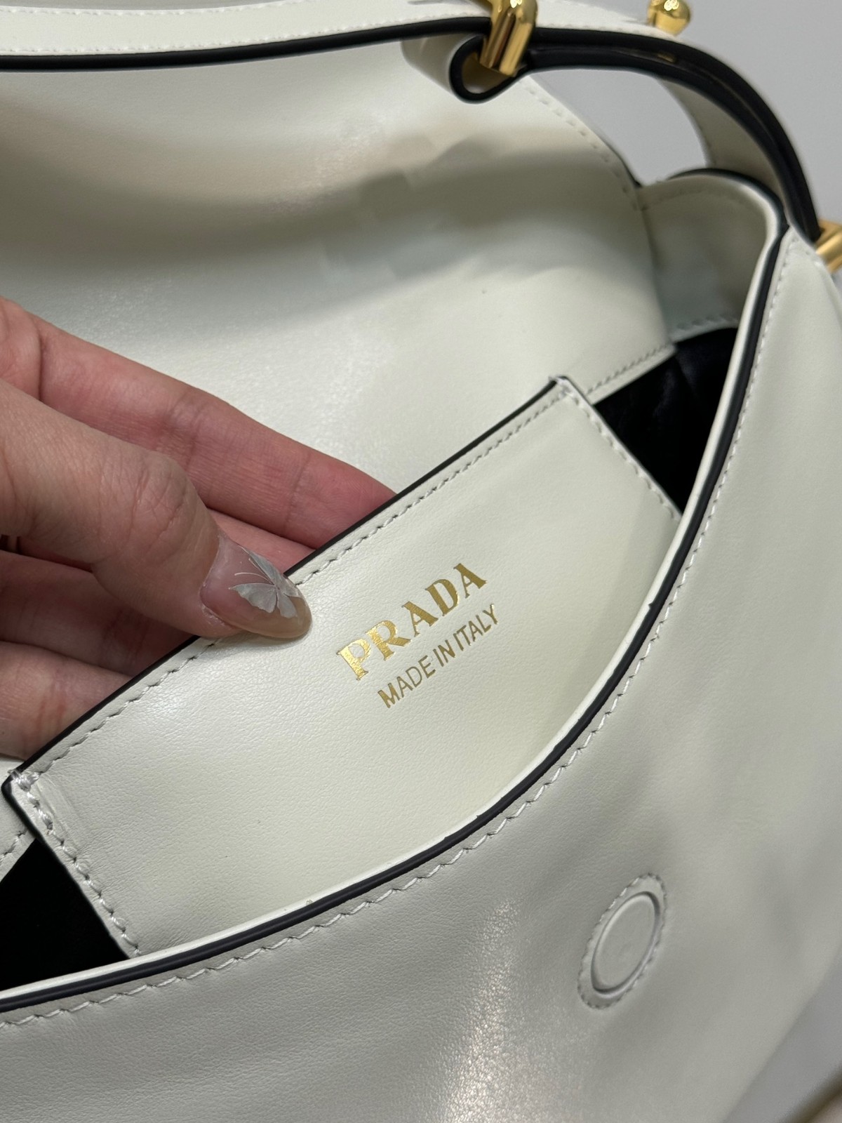 064 66123198 size 22x17x5.5cm