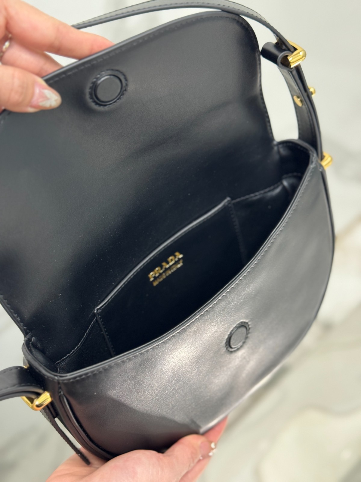 063 66123198 size 22x17x5.5cm