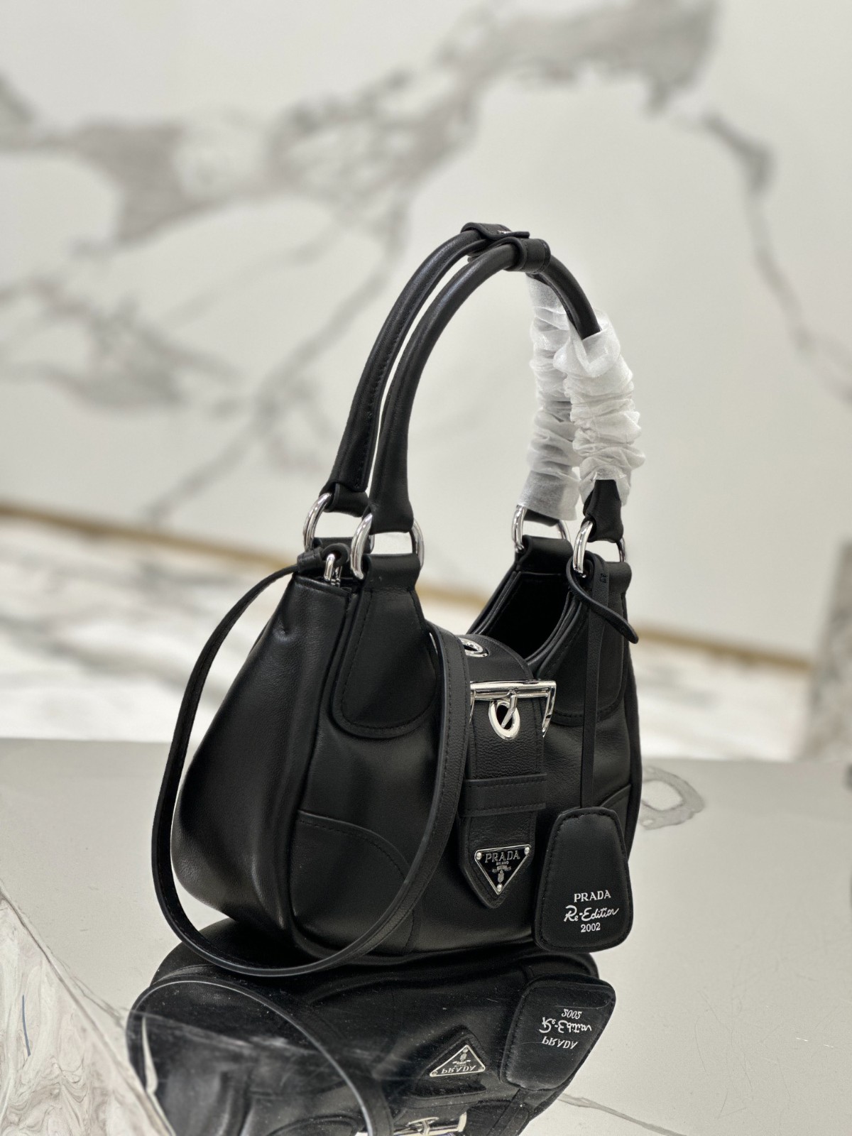062 72123204 size 22.5x16x7.5cm