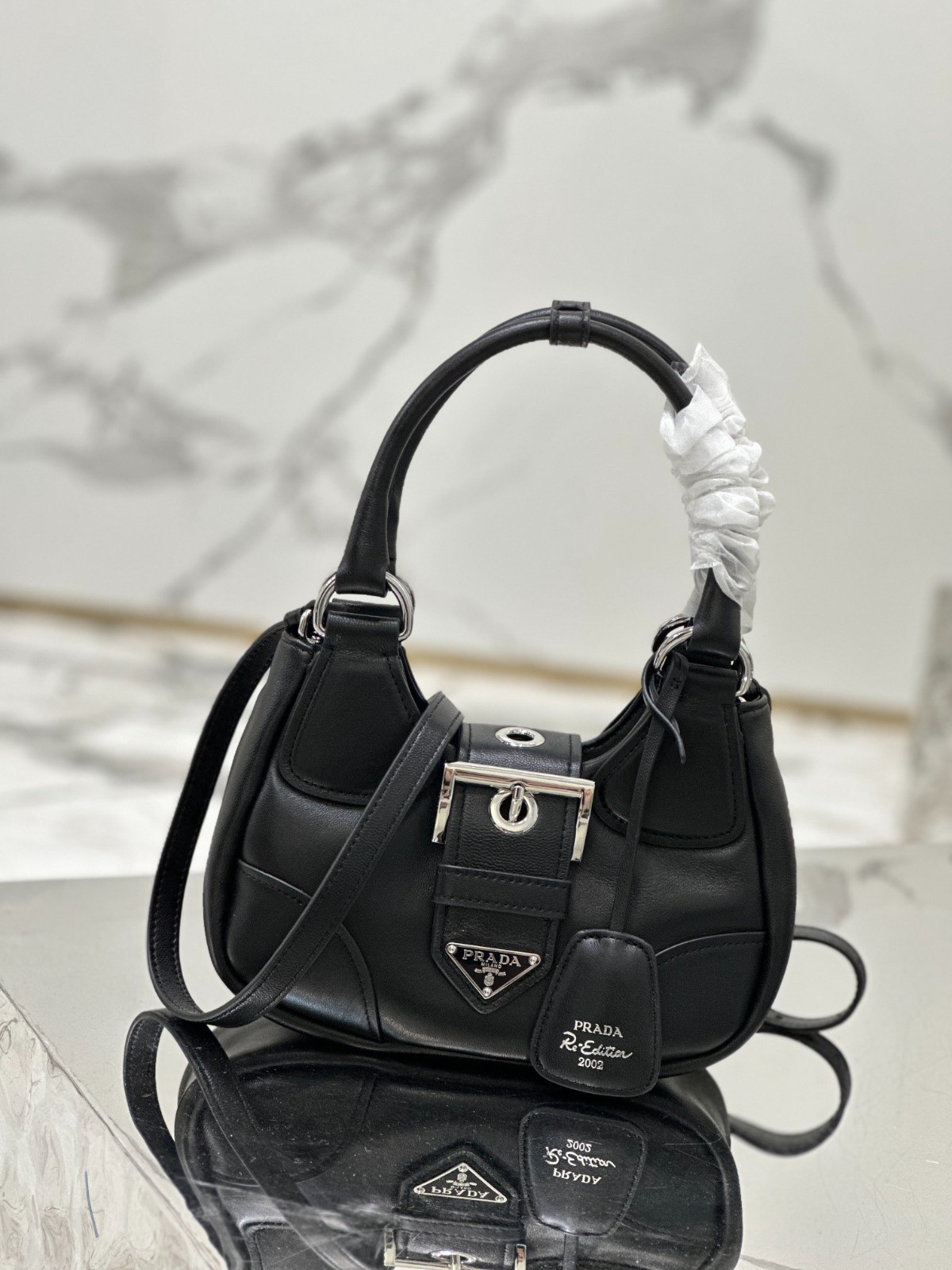 062 72123204 size 22.5x16x7.5cm