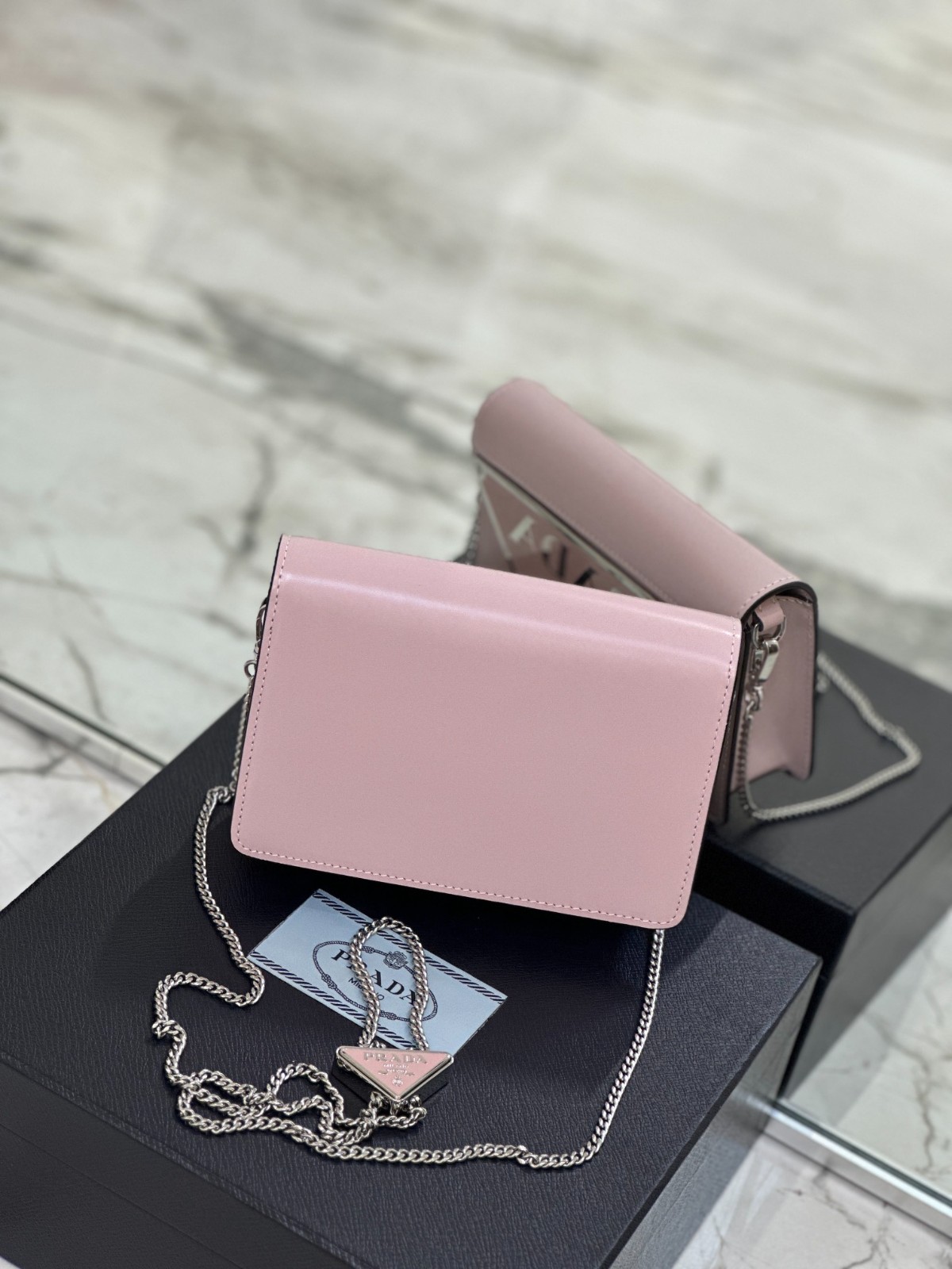 060 51123163 size 17×9.5×3.5cm