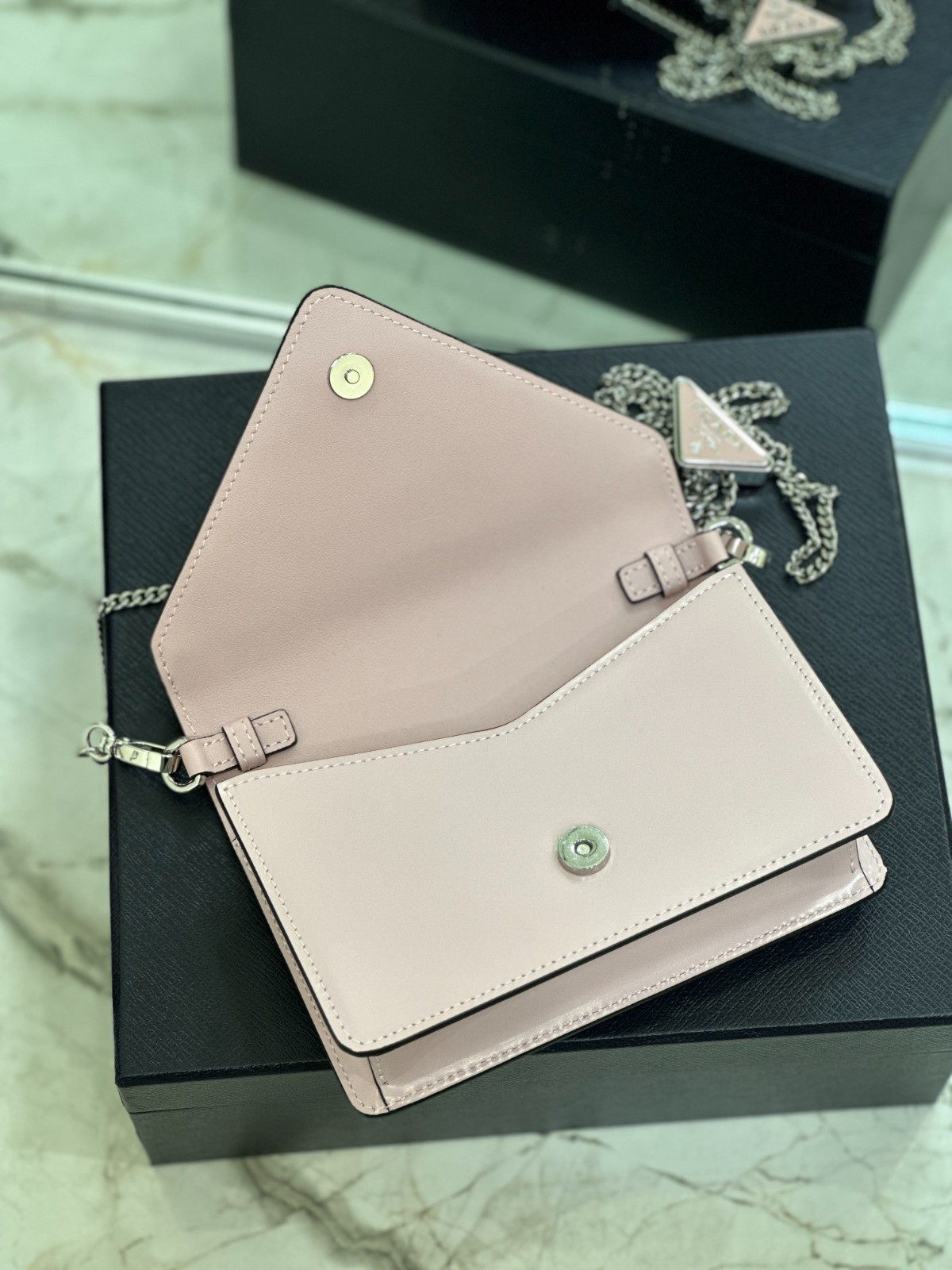 060 51123163 size 17×9.5×3.5cm