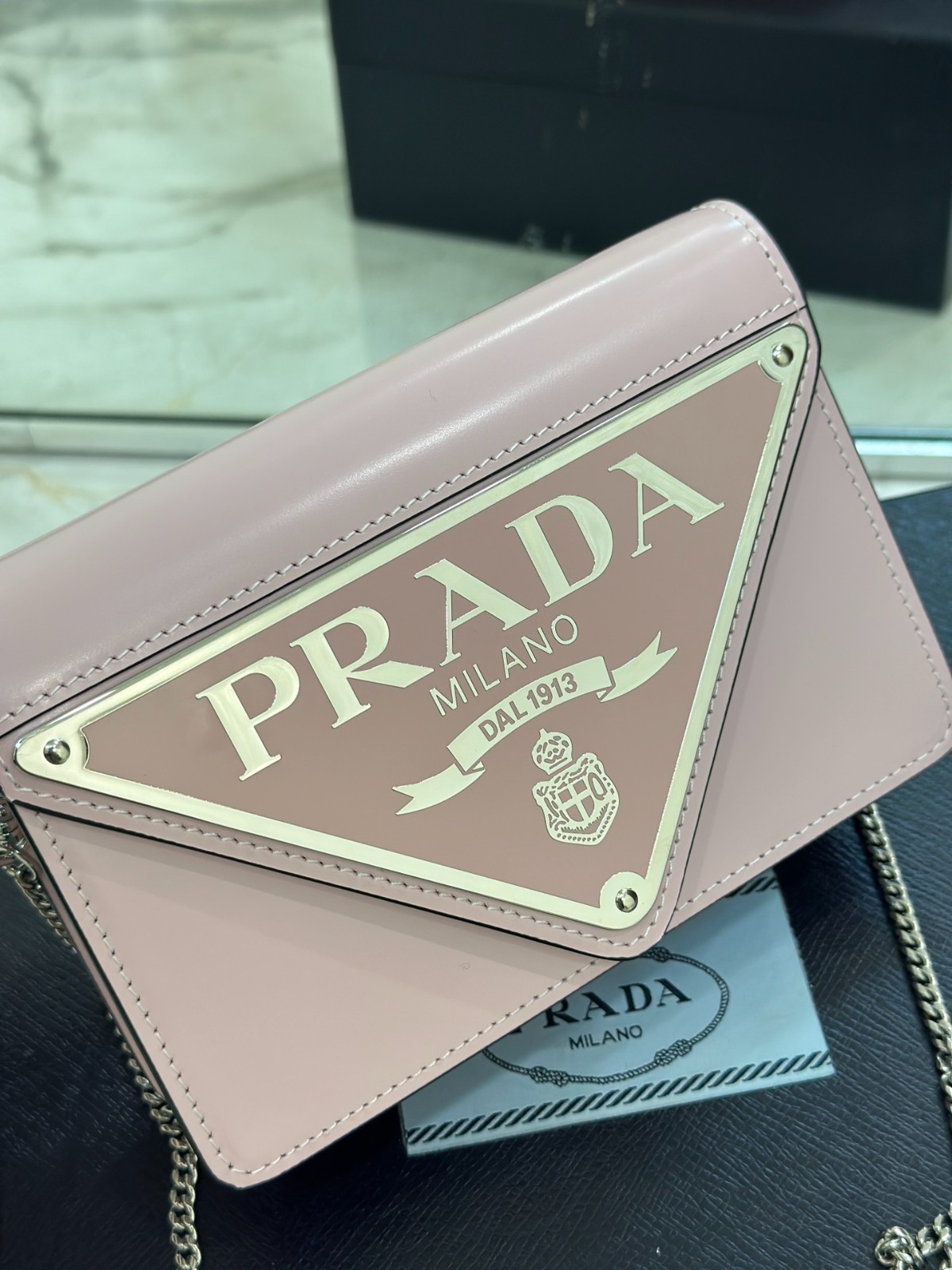 060 51123163 size 17×9.5×3.5cm