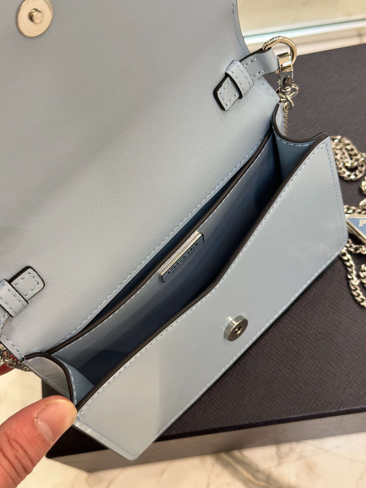 059 51123163 size 17×9.5×3.5cm