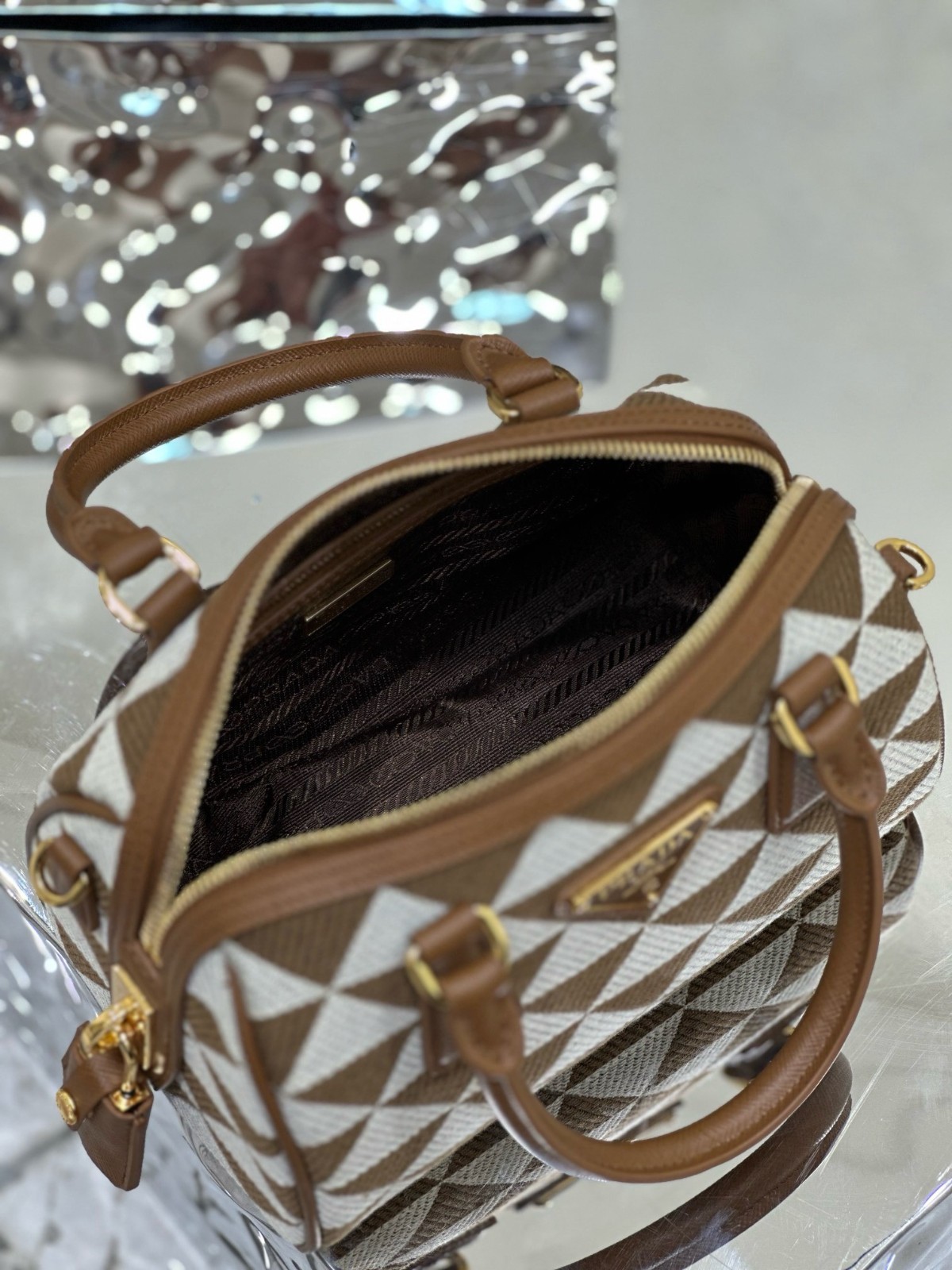 053 72123204 size 20x11.5x11cm