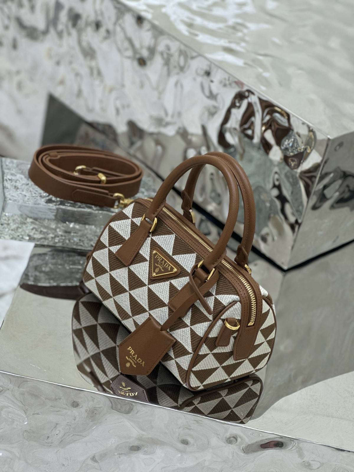 053 72123204 size 20x11.5x11cm