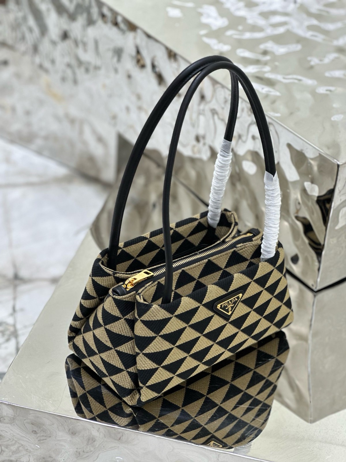 050 67123199 size 25x13.5x13cm