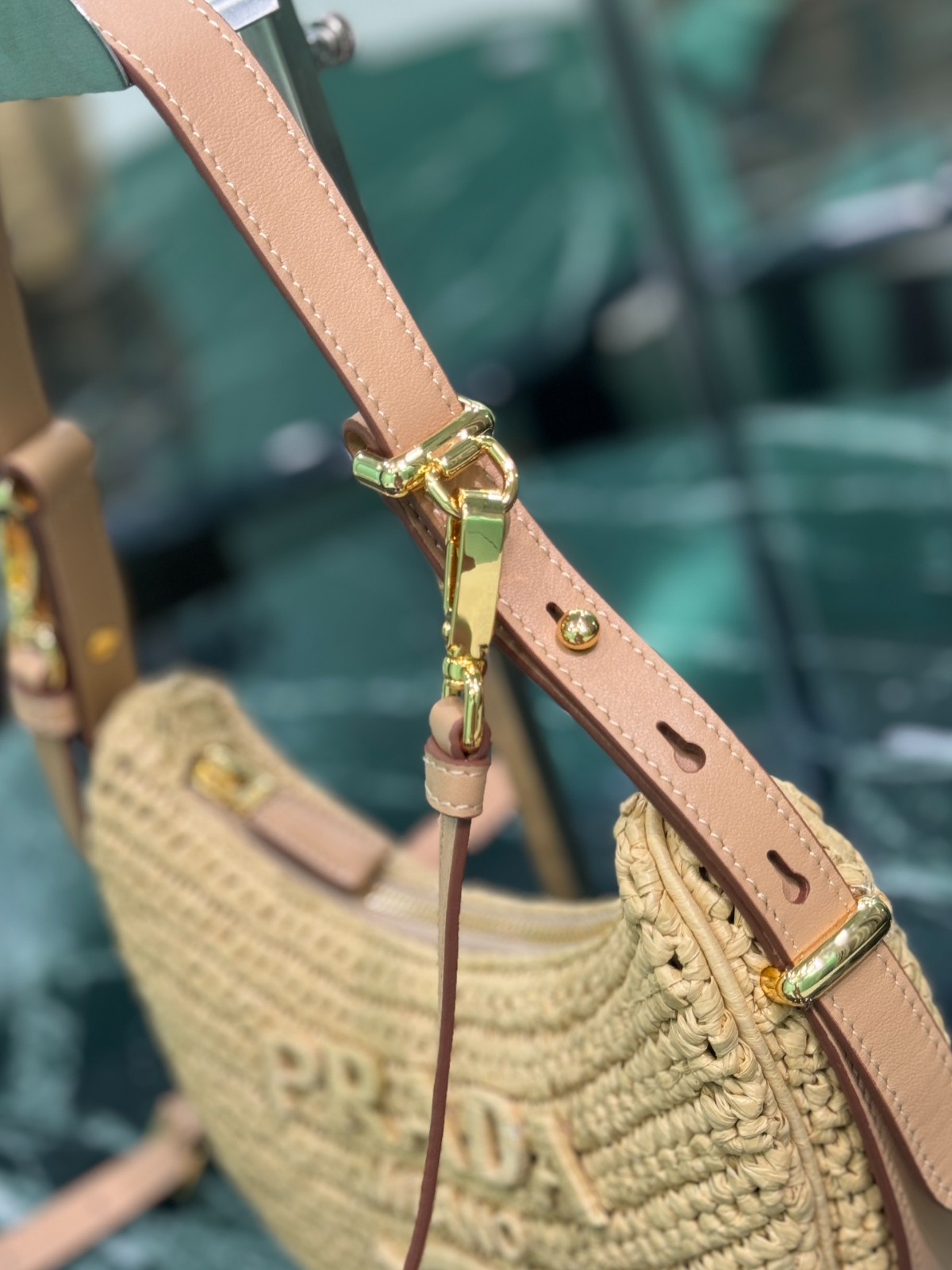 046 85123228 size 6×18.5×22.5cm