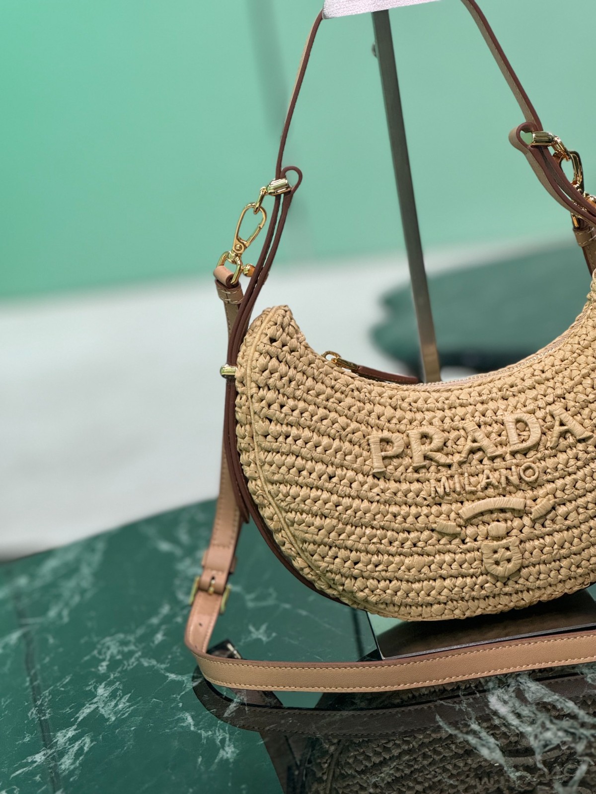 046 85123228 size 6×18.5×22.5cm