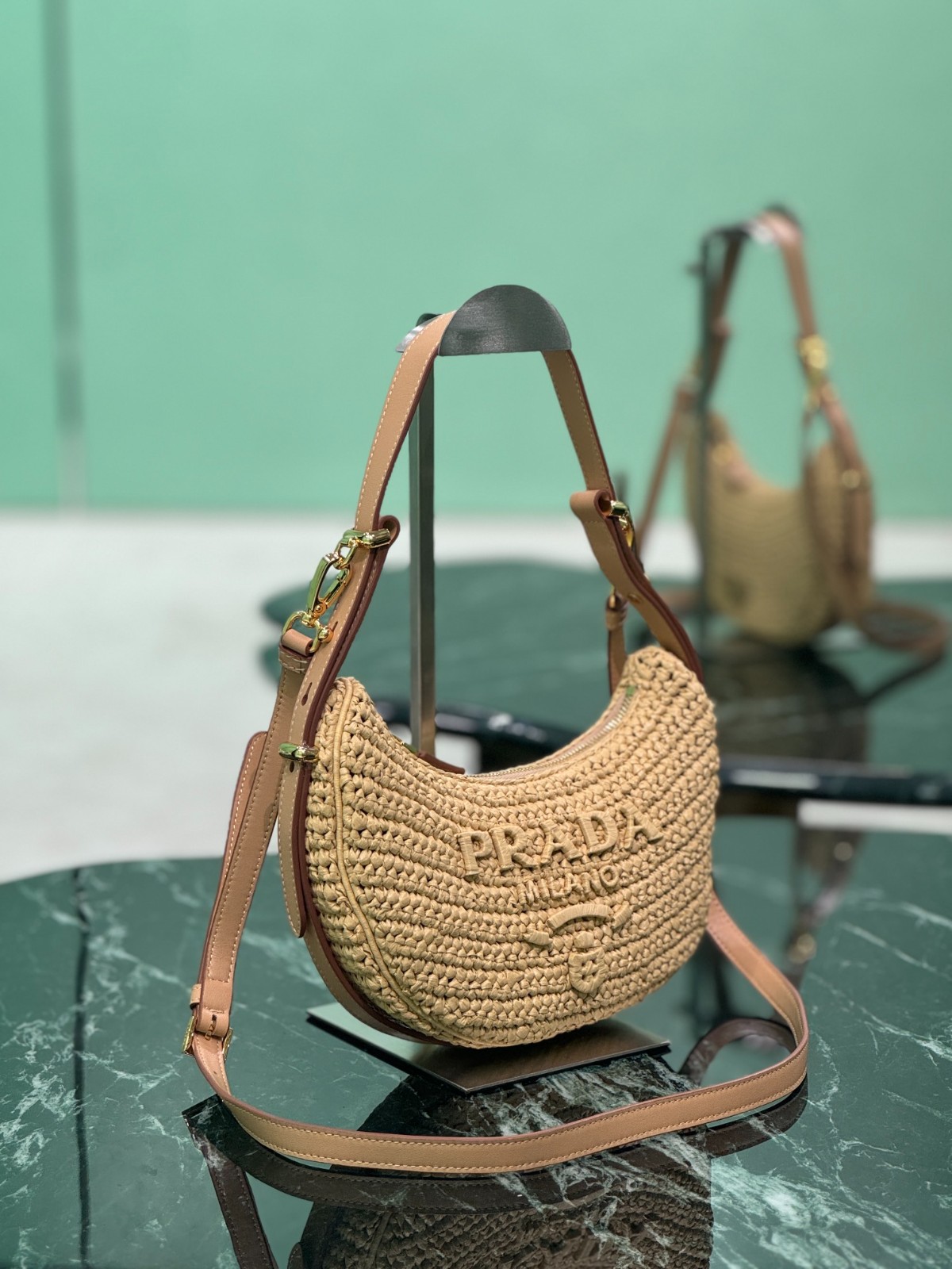 046 85123228 size 6×18.5×22.5cm