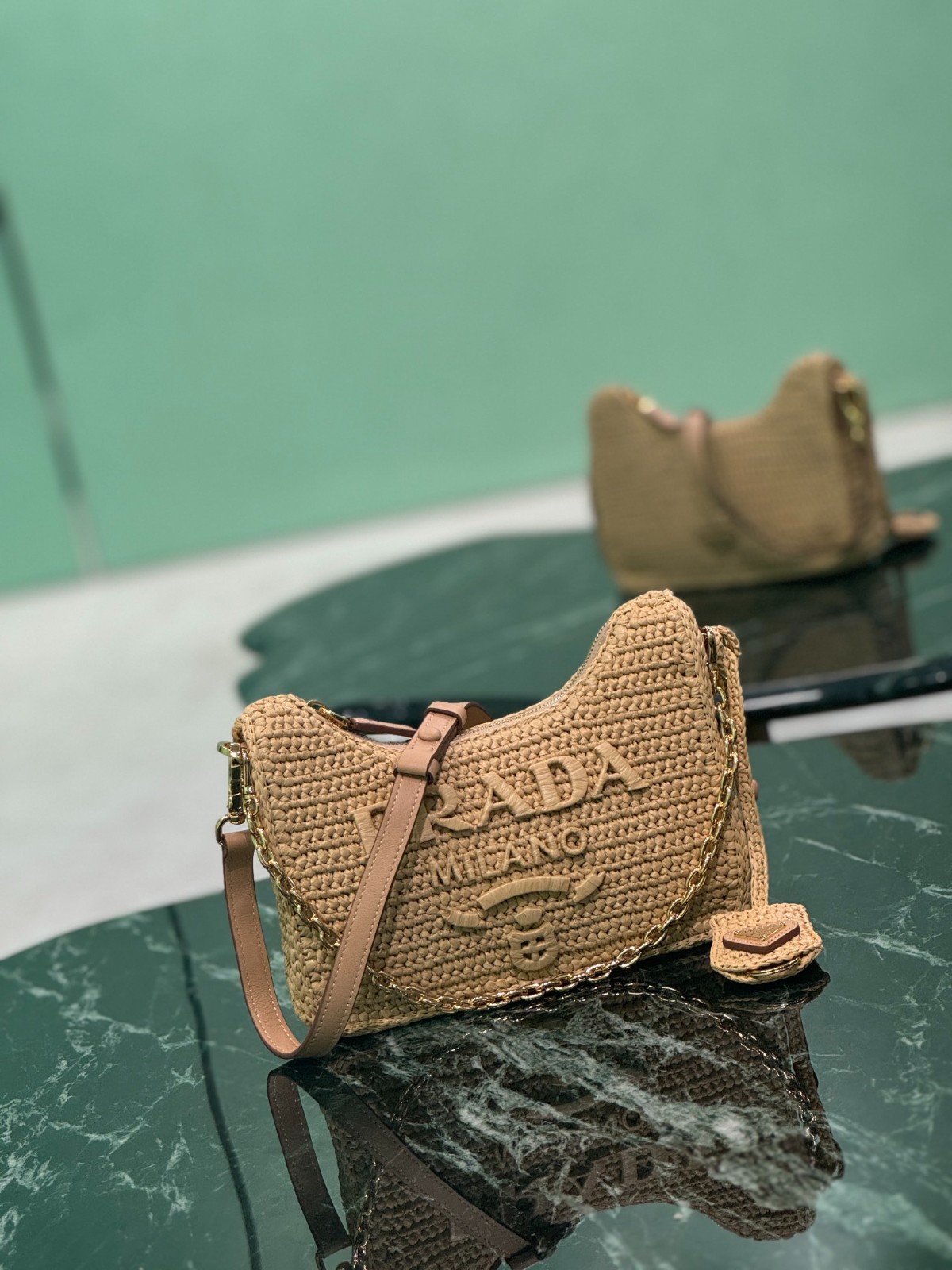 044 85123228 size 22x18x6cm