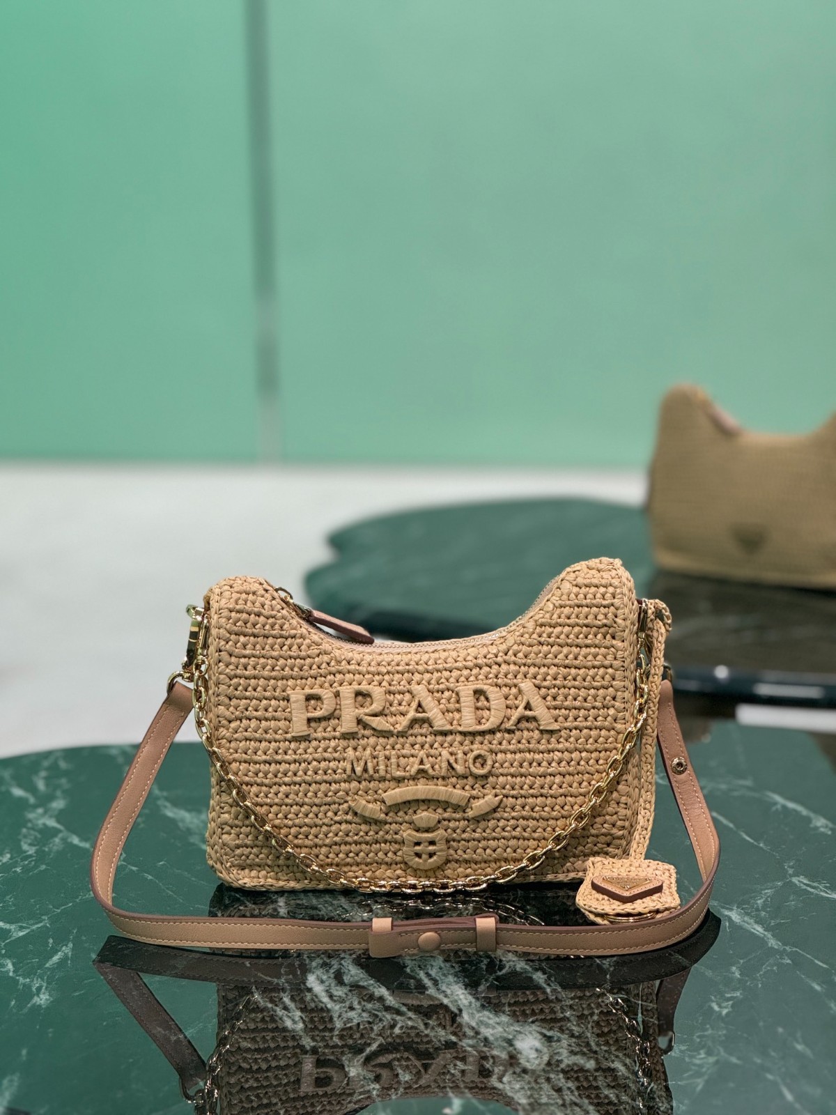 044 85123228 size 22x18x6cm
