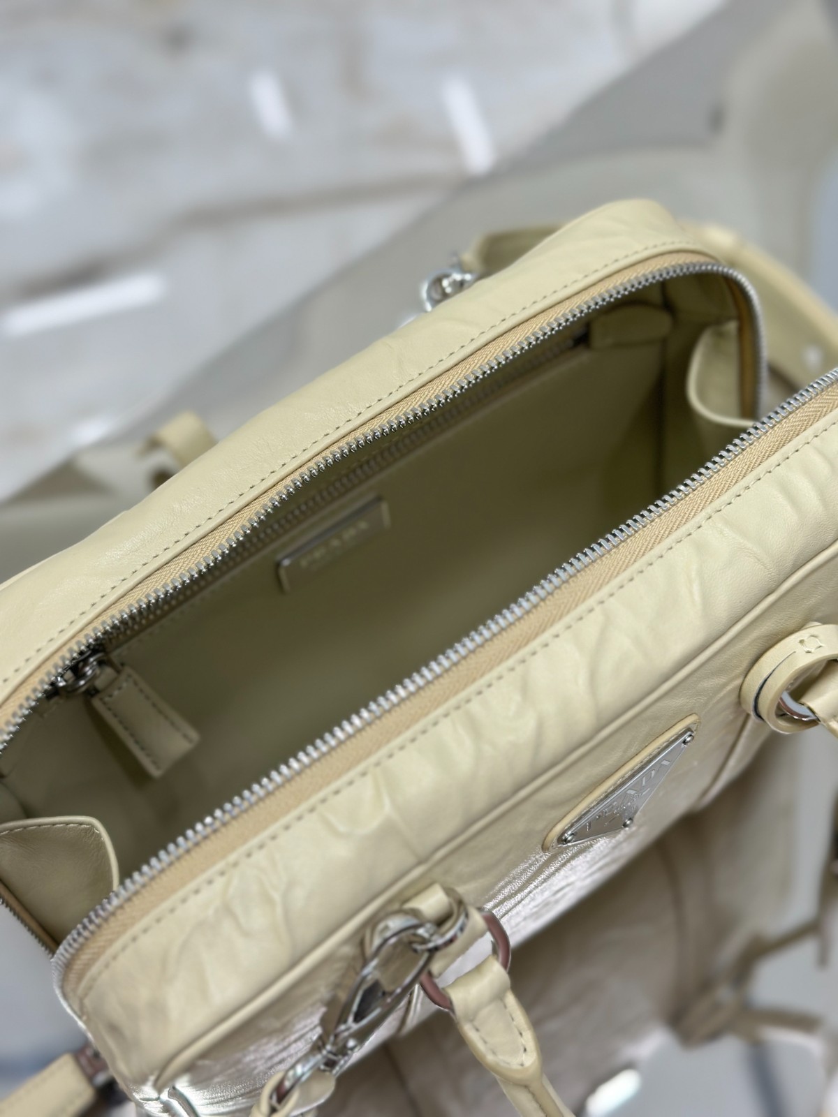 043 80123218 size 24x15.5x7cm
