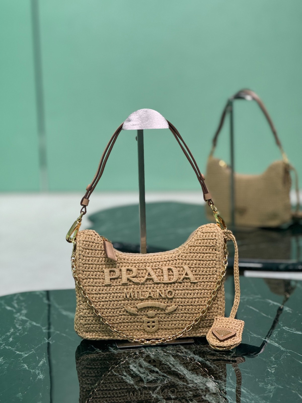 044 85123228 size 22x18x6cm