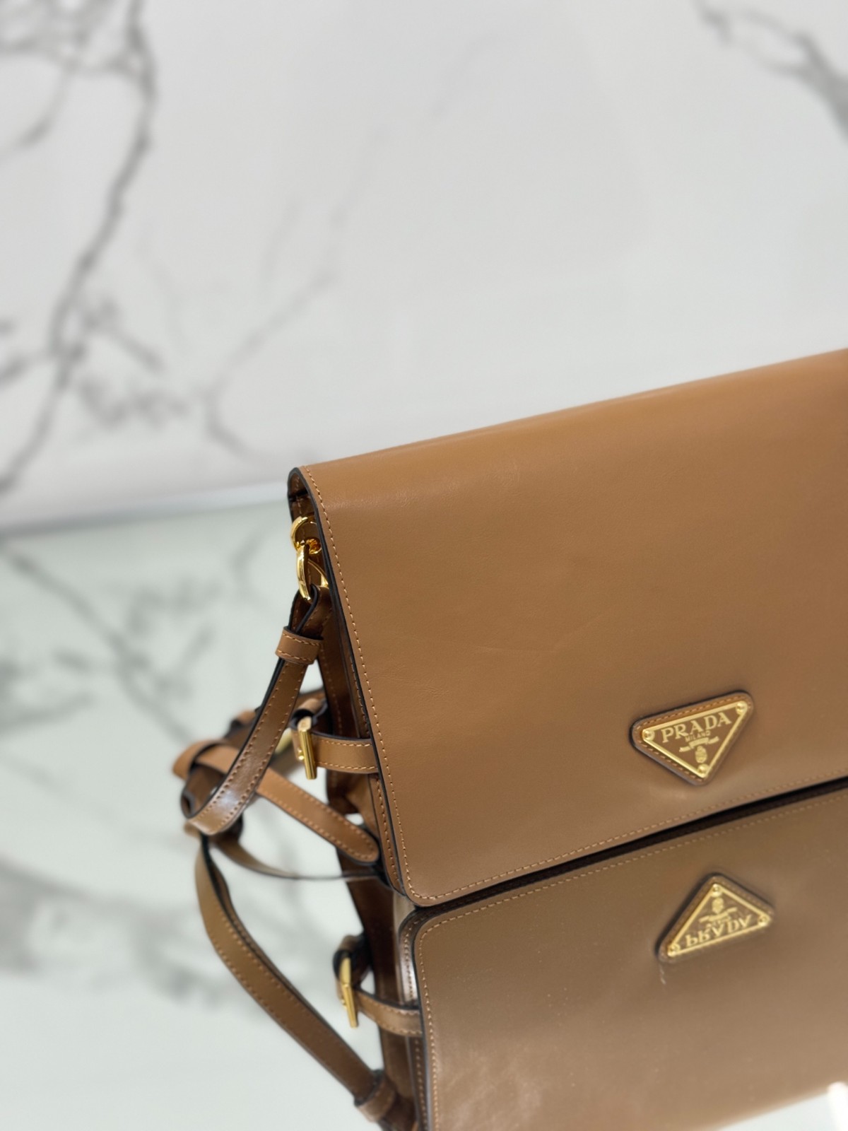 037 68123199 size 23x15x8.5cm