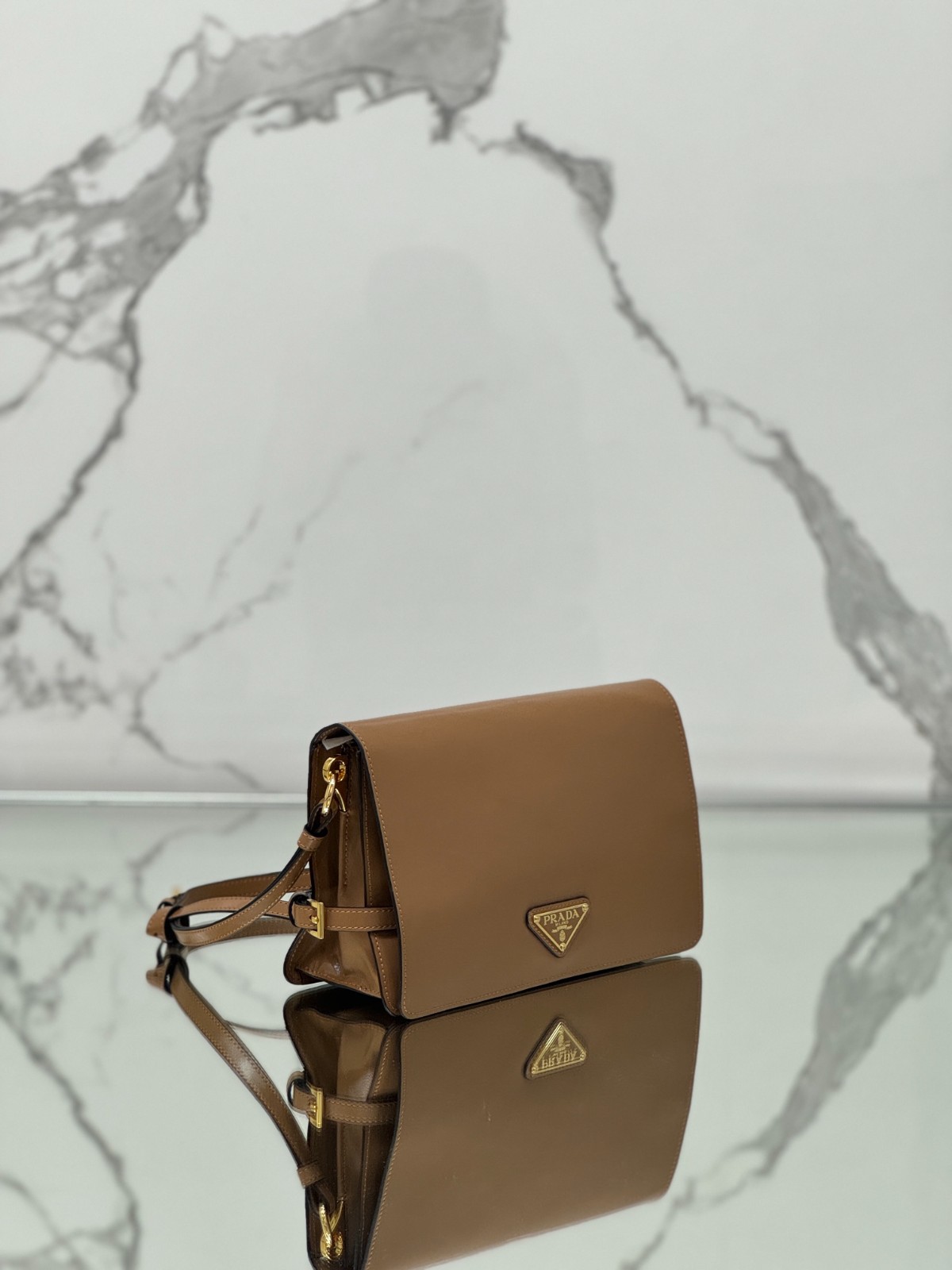 037 68123199 size 23x15x8.5cm