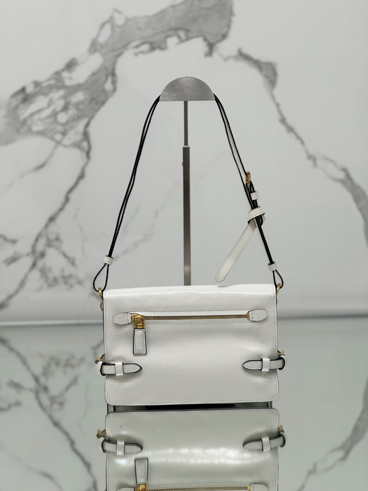 036 68123199 size 23x15x8.5cm