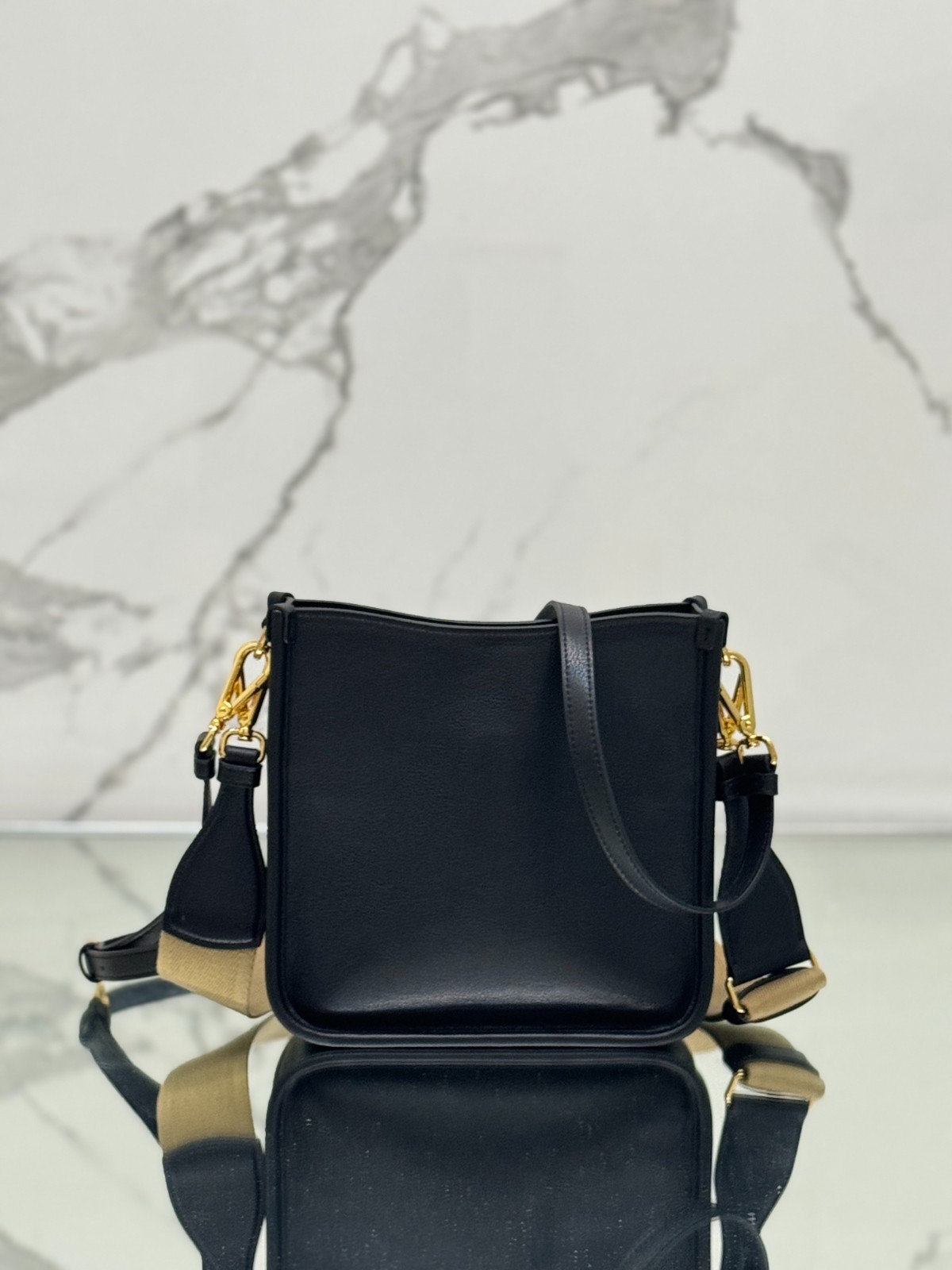 026 68123199 size 20x21x7cm