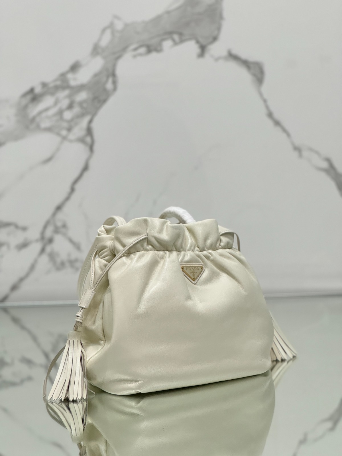 024 67123199 size 24x25x11cm