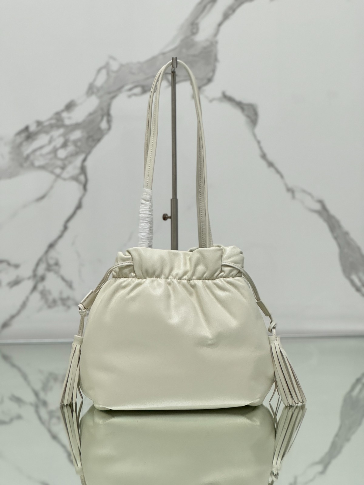 024 67123199 size 24x25x11cm
