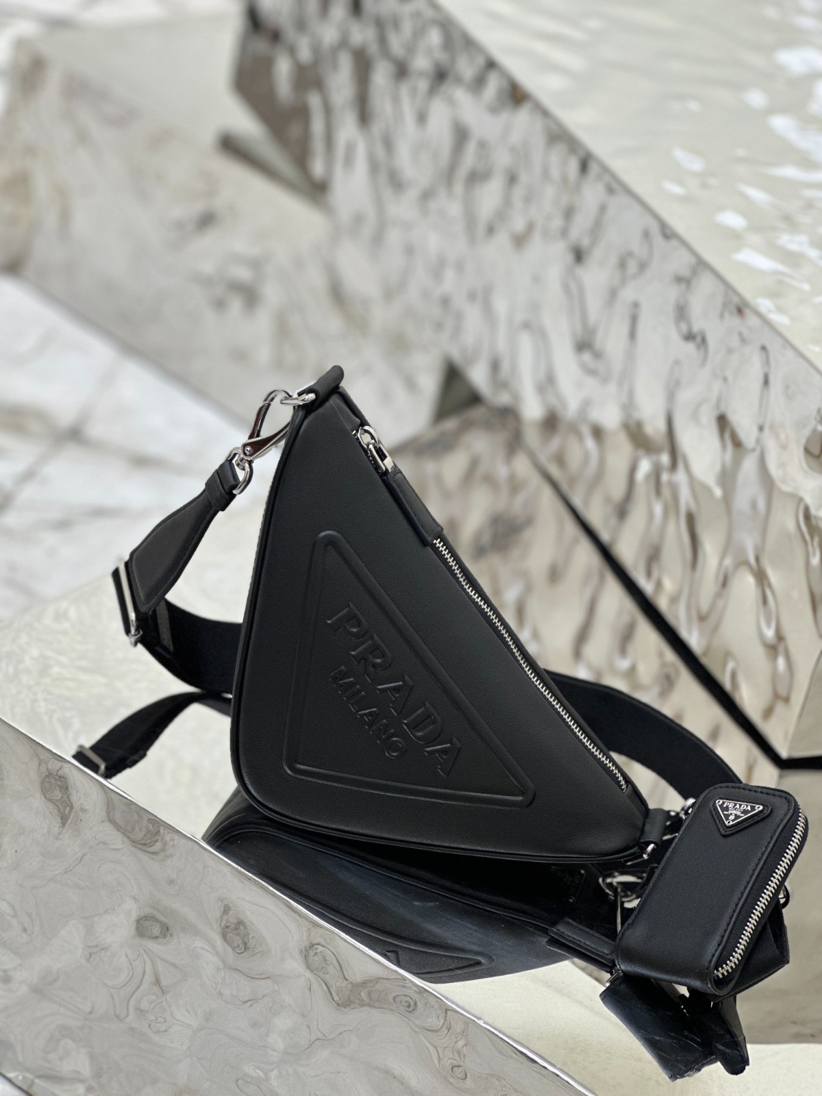022 571231169 size 26×14×12cm