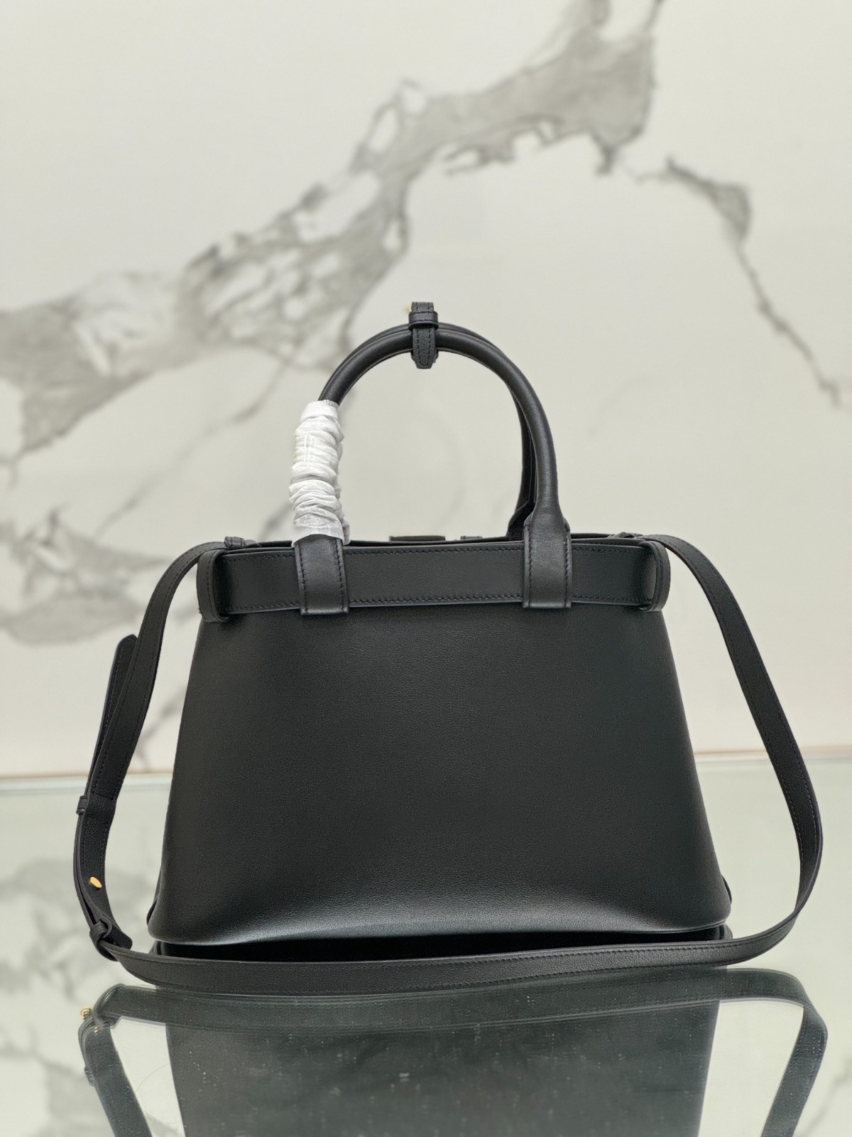 020 92123246 size 32x23x11cm