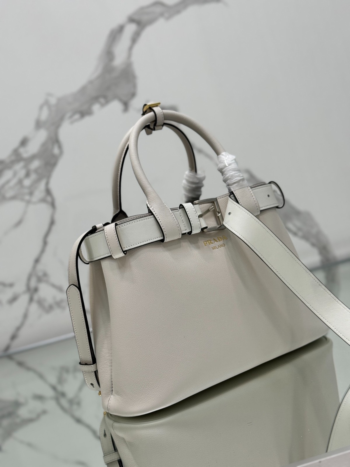 019 92123246 size 32x23x11cm