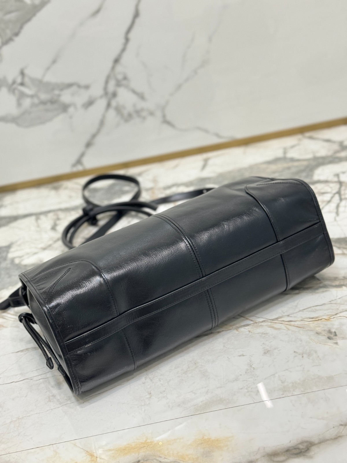 017 88123234 size 38x30x12cm