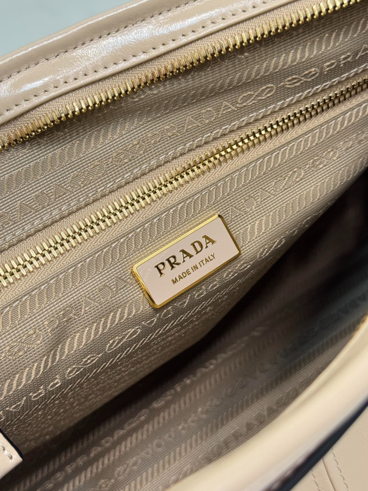 014 88123234 size 38x30x12cm