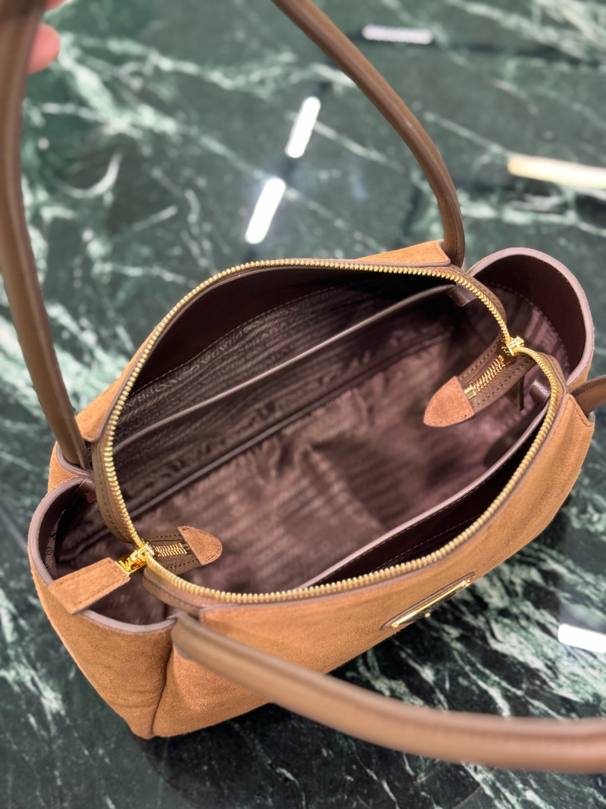 010 66123197 size 28x18x11cm