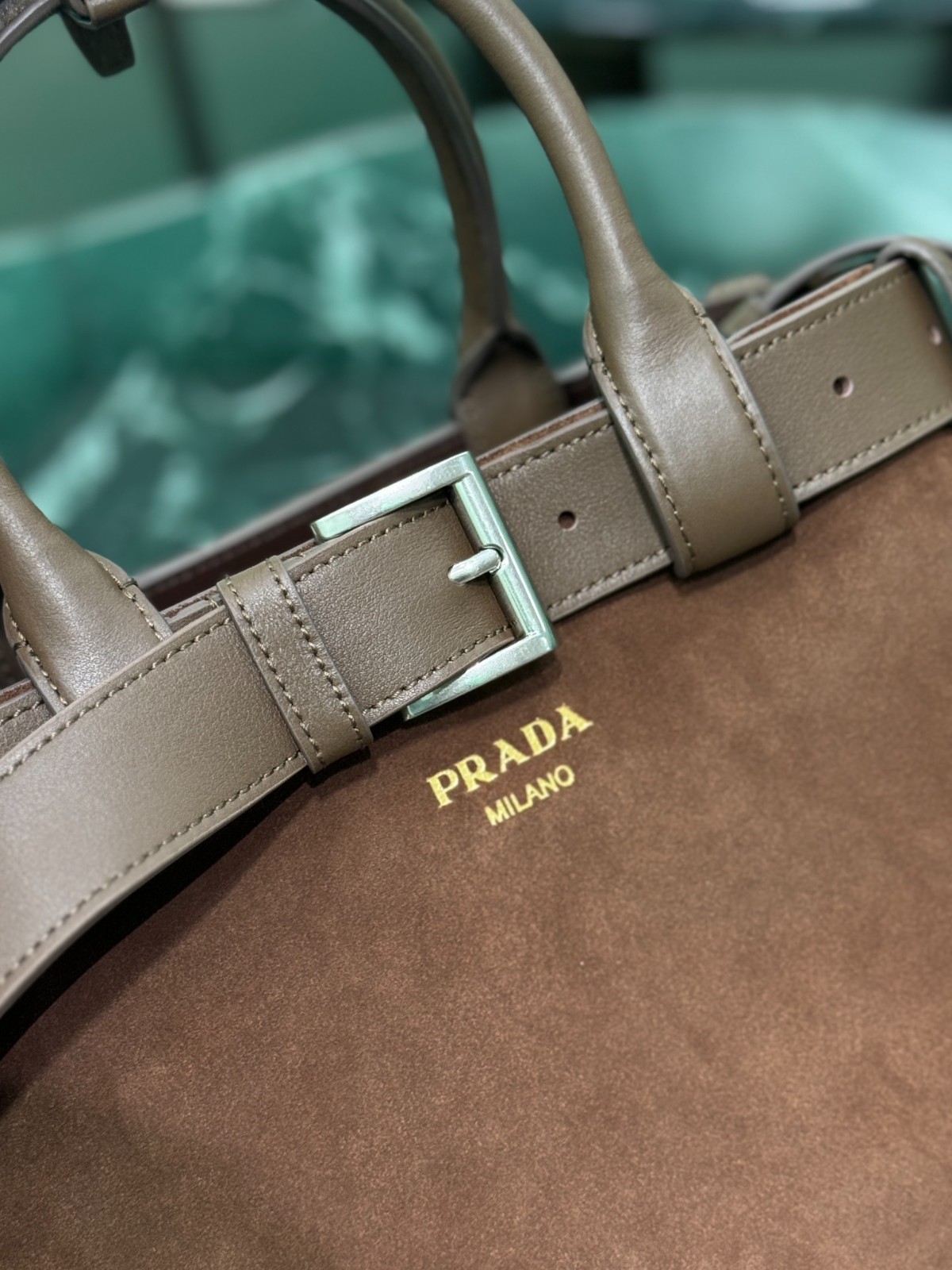 009 83123226 size 32x23x11cm